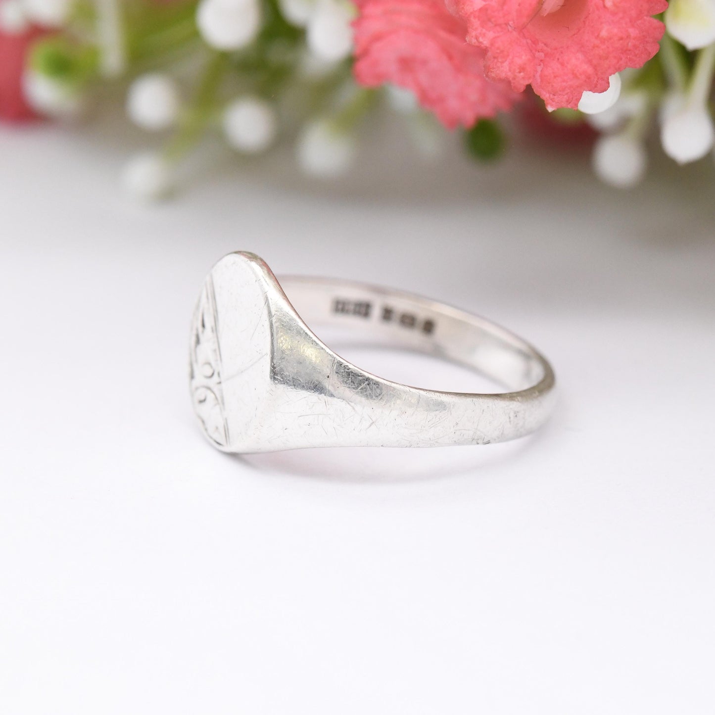 Vintage Sterling Silver Signet Ring 1986 - Scrolling Pattern | Mid-Century Unisex Ring | Blank for Engraving | UK Size - O | US Size - 7