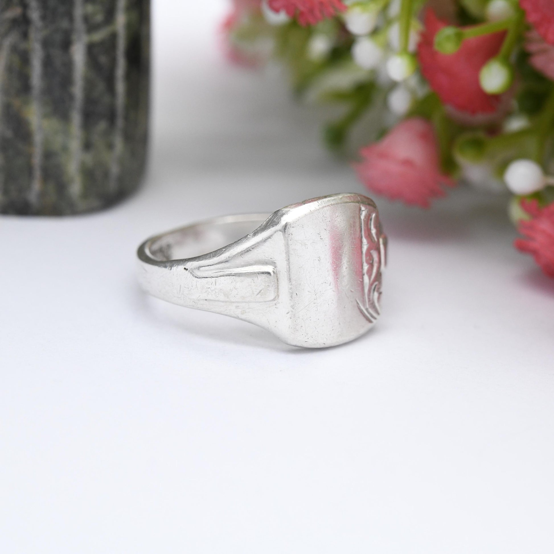 Vintage Sterling Silver Signet Ring 1977 L D Price LDP - Mid-Century Large Unisex Ring Chunky Engraved | UK Size - W 1/2 | US Size - 11 1/4