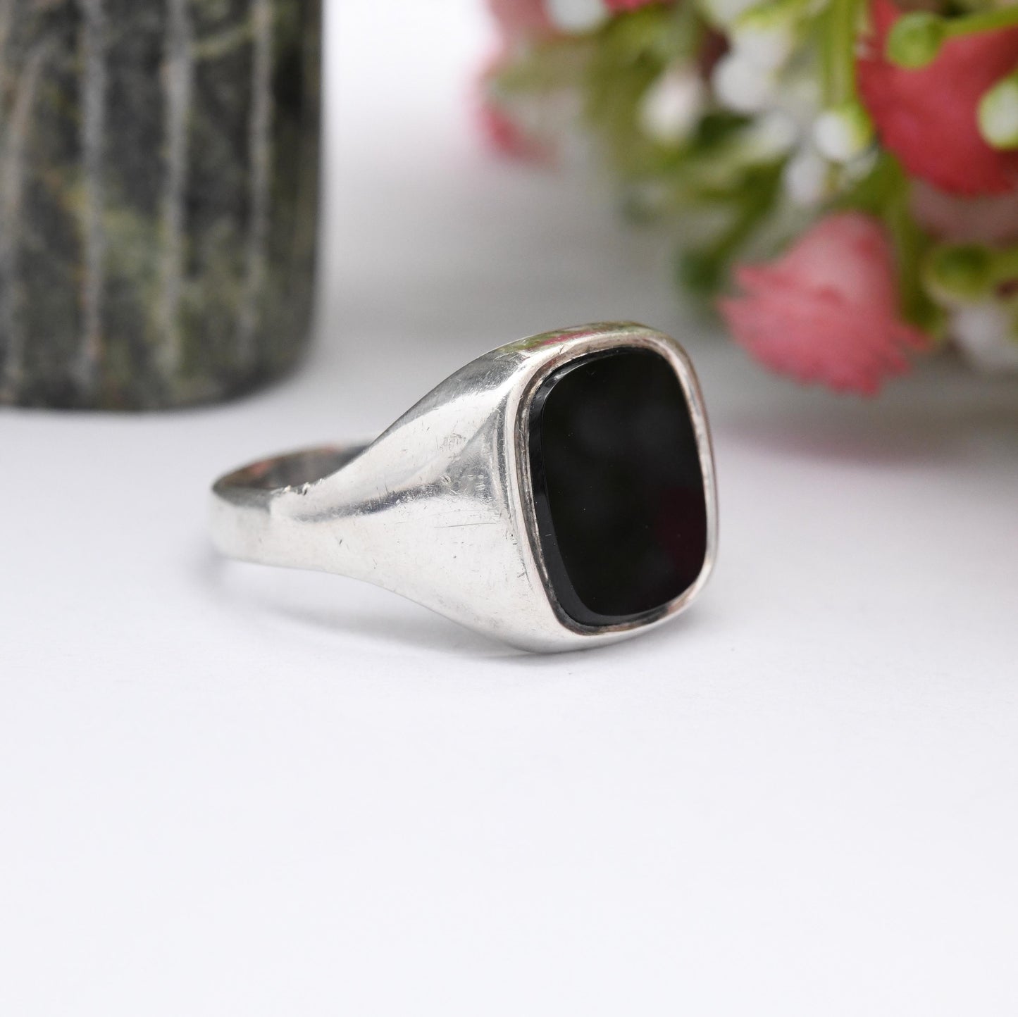 Vintage Sterling Silver Onyx Signet Ring 1984 - Black Gemstone Unisex Jewellery | UK Size - U 1/2 | US Size - 10 1/4