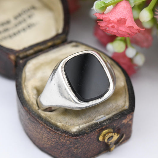 Vintage Sterling Silver Onyx Signet Ring 1984 - Black Gemstone Unisex Jewellery | UK Size - U 1/2 | US Size - 10 1/4