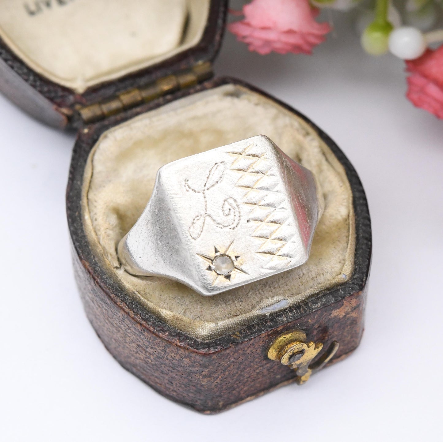 Vintage Sterling Silver Monogram Signet Ring Letter L - Star Set Stone Chunky Engraved Initial Ring Sentimental | UK Size - S | US Size - 9