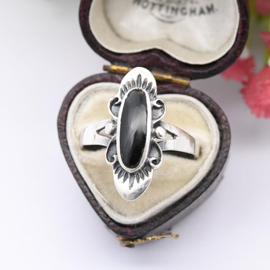Vintage Sterling Silver Onyx Ring with Pretty Setting - Knuckle Length Index Finger Ring | UK Size - R | US Size - 8 3/4