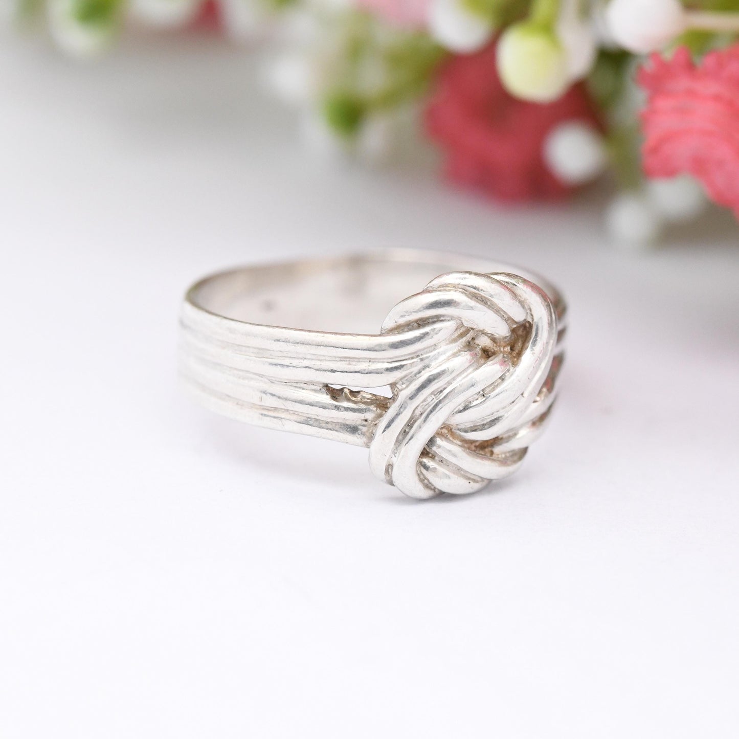 Vintage Sterling Silver Knot Ring - Minimalist Twisted Knot Ring | Unisex Design | UK Size - Q | US Size - 8 1/4