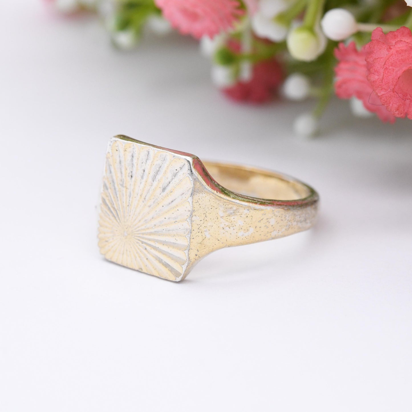 Vintage 9ct Gold Plated Sterling Silver Signet Ring with Starburst Design - Large Unisex Gift for Him | UK Size - X 1/2 | US Size - 11 3/4