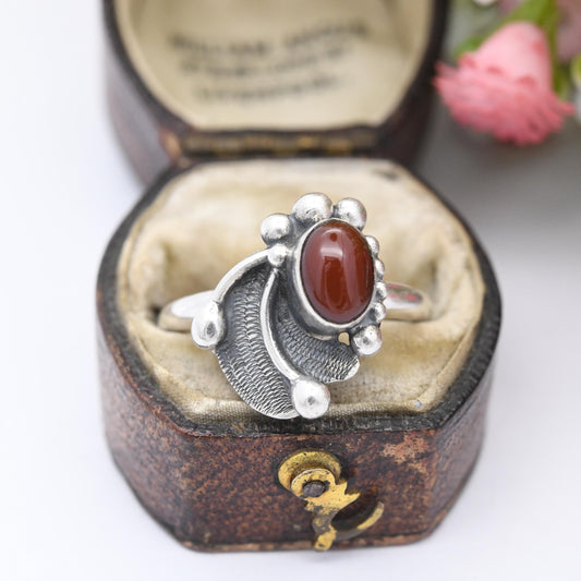 Vintage Sterling Silver Ring with a Sculptural Leaf Design - Cabochon Red Stone | Pretty Silver Jewellery Gift | UK Size - O | US Size - 7