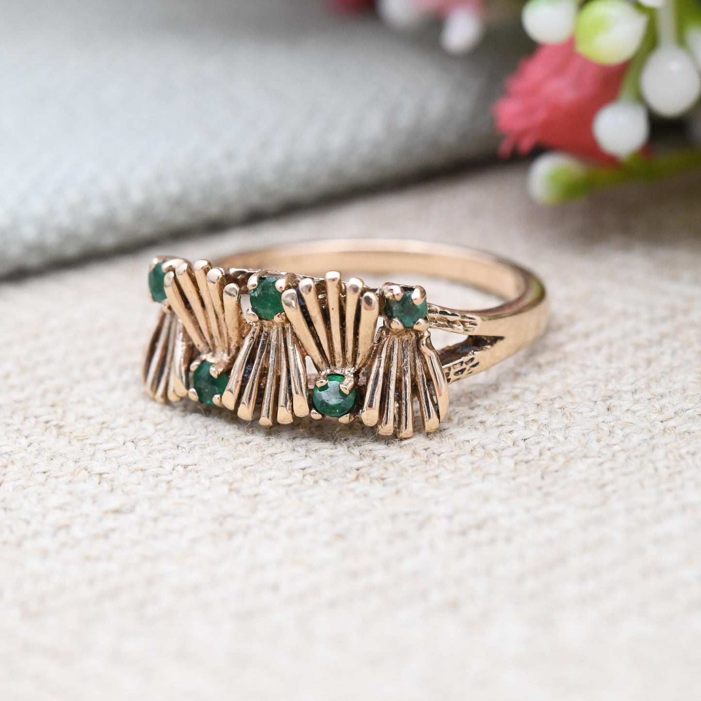 Vintage 9ct Gold Emerald Ring Mid-Century 1970 - Green Gemstone Statement Ring | Unusual May Birthstone Gift | UK Size - M | US Size - 6