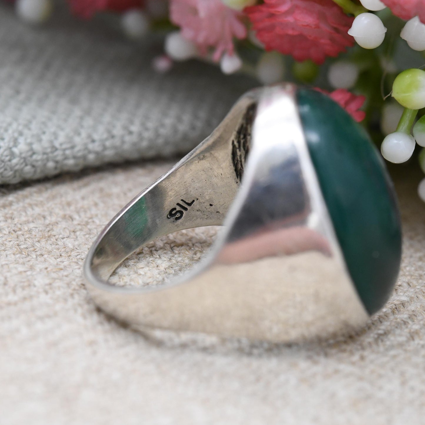 Vintage Sterling Silver Chrysoprase Statement Ring Mid-Century - Large Cabochon Gemstone Chunky Statement | UK Size - L 1/2 | US Size - 6