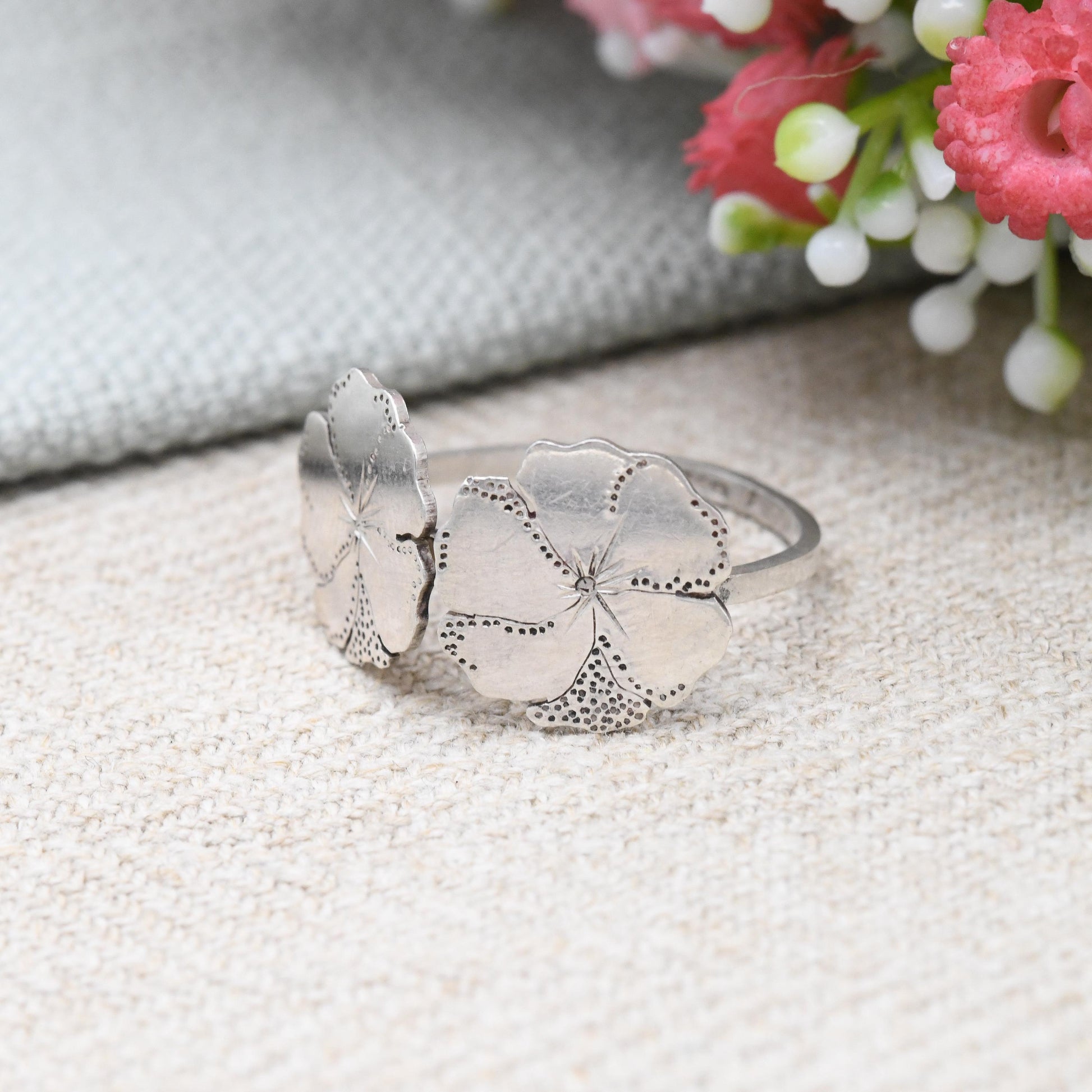 Vintage Sterling Silver Flower Ring 1974 - Two Flowers Sculptural Floral | Mid-Century Formed Solid Silver | UK Size - P | US Size - 7 1/2