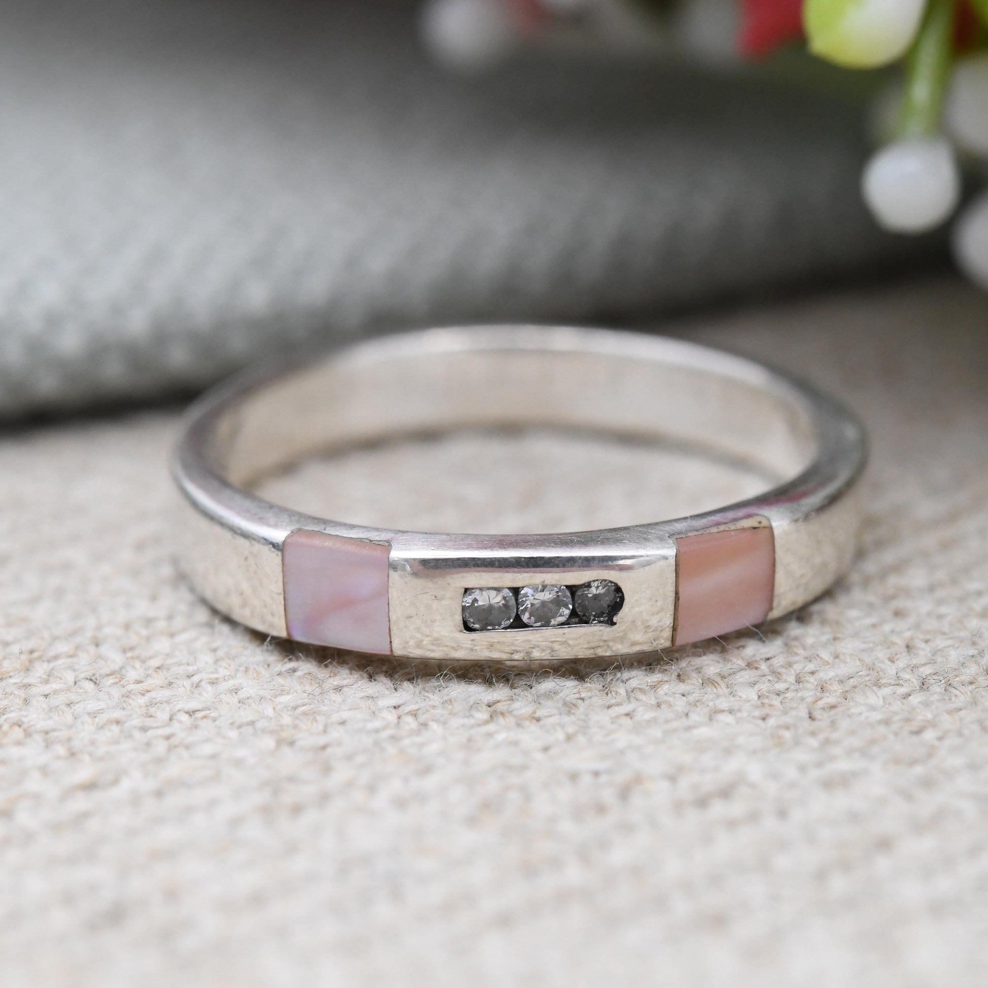 Vintage Sterling Silver Pink Mother of Pearl CZ Ring - Everyday Minimalist Silver Jewellery Flush Three Stone UK Size - P 1/2 | US Size - 8