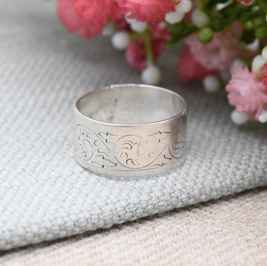 Vintage Sterling Silver Engraved Band Ring - Engraved Scrolling Pattern | Floral Leaf Unisex Wide Band | UK Size - M | US Size - 6