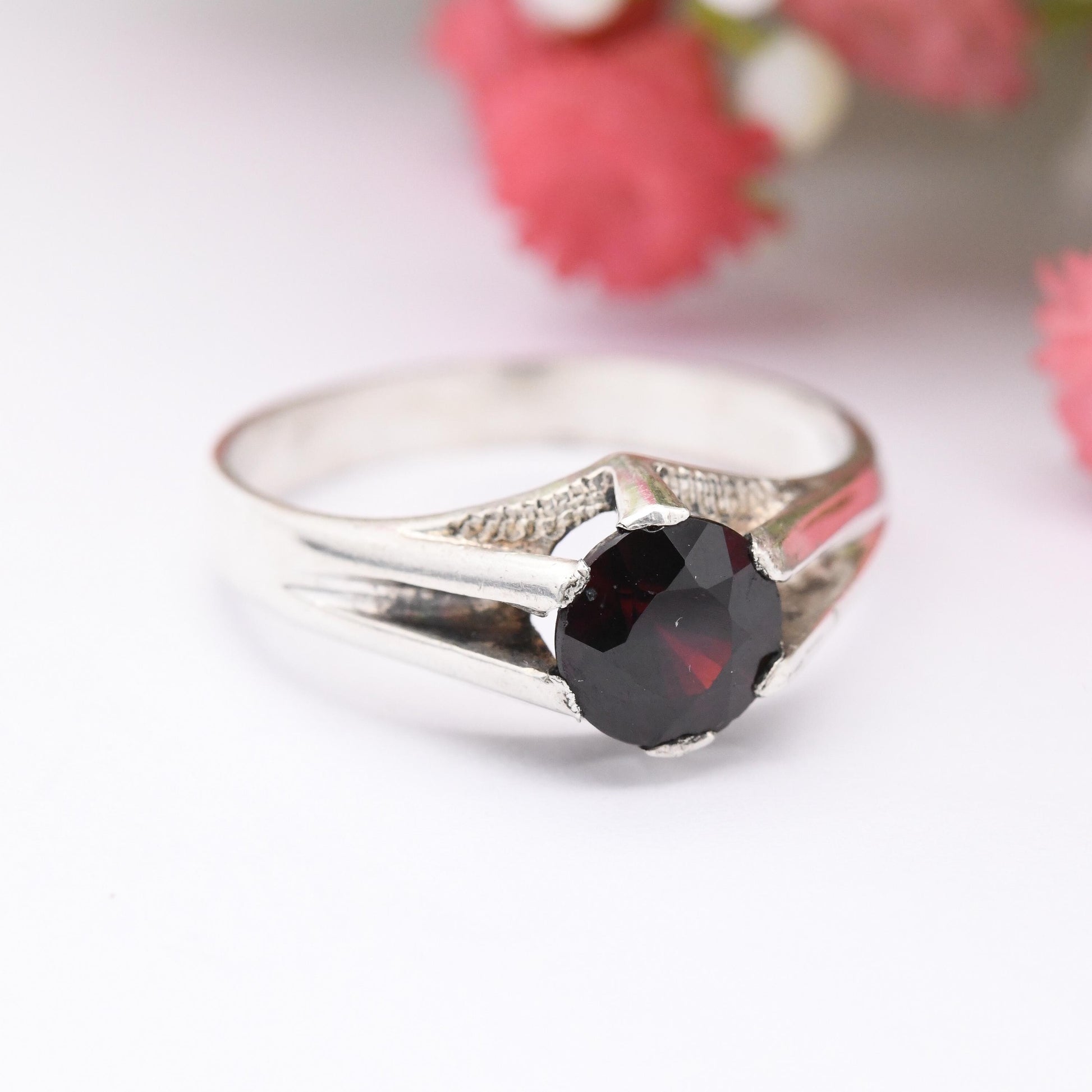 Vintage Sterling Silver Garnet Solitaire Ring - Mid-Century Modern Faceted Red Stone Ring | Pretty Gift for Her | UK Size - S | US Size - 9