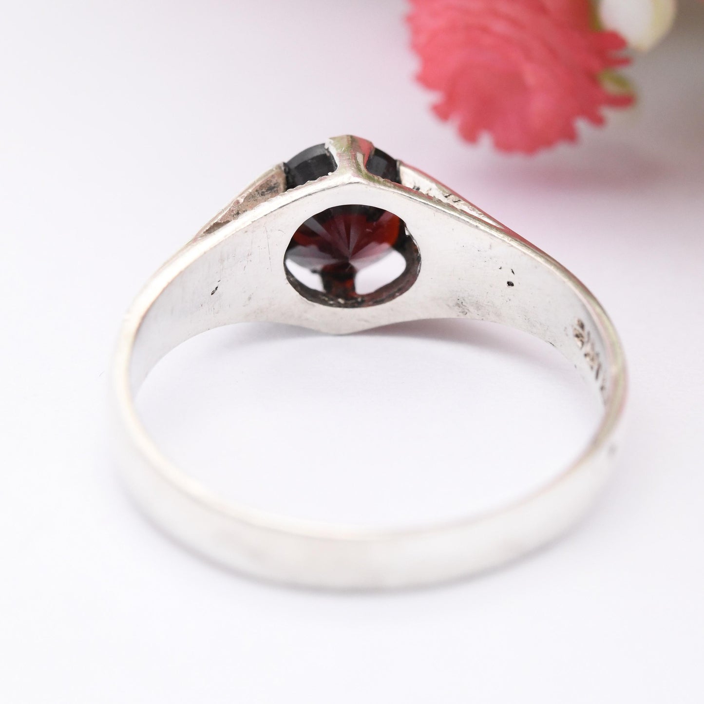 Vintage Sterling Silver Garnet Solitaire Ring - Mid-Century Modern Faceted Red Stone Ring | Pretty Gift for Her | UK Size - S | US Size - 9