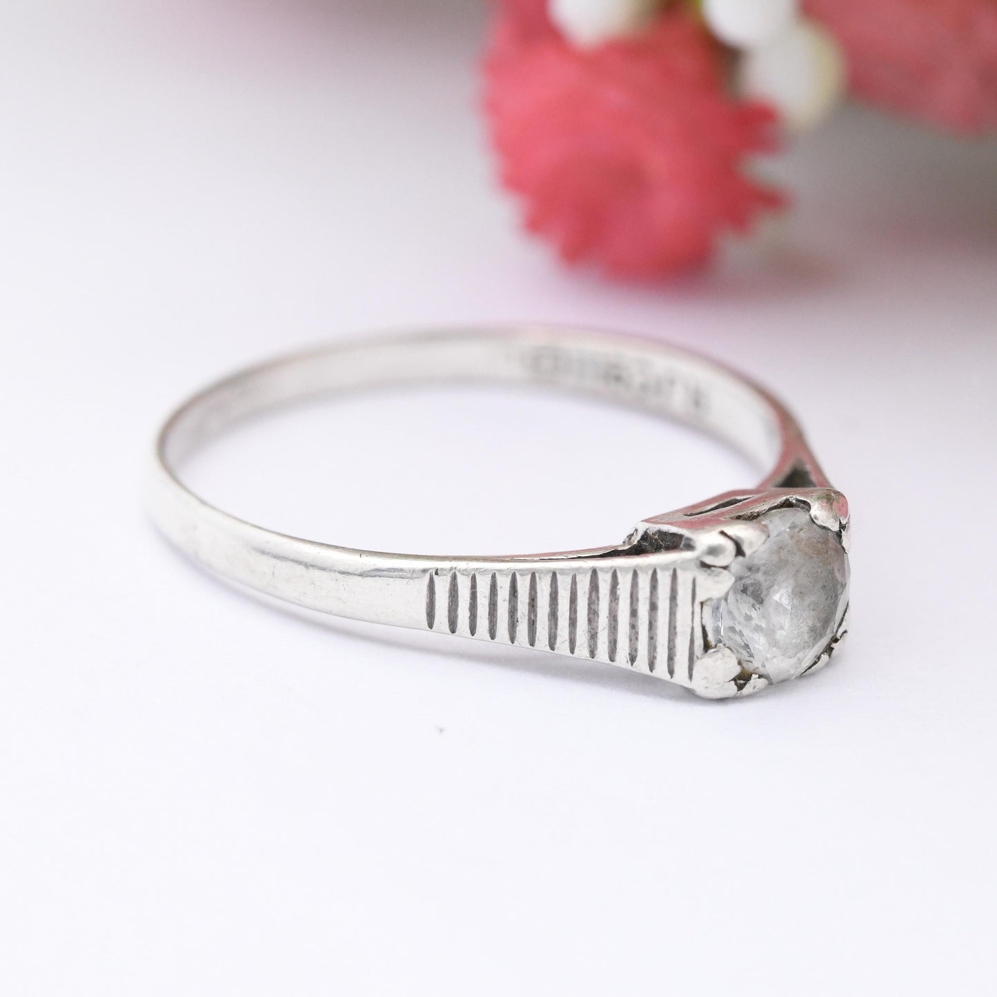 Vintage Sterling Silver Solitaire Ring by Redfern Jewellery Co 1975 - Large White Stone Textured Shoulders | UK Size - R 1/2 US Size - 8 3/4