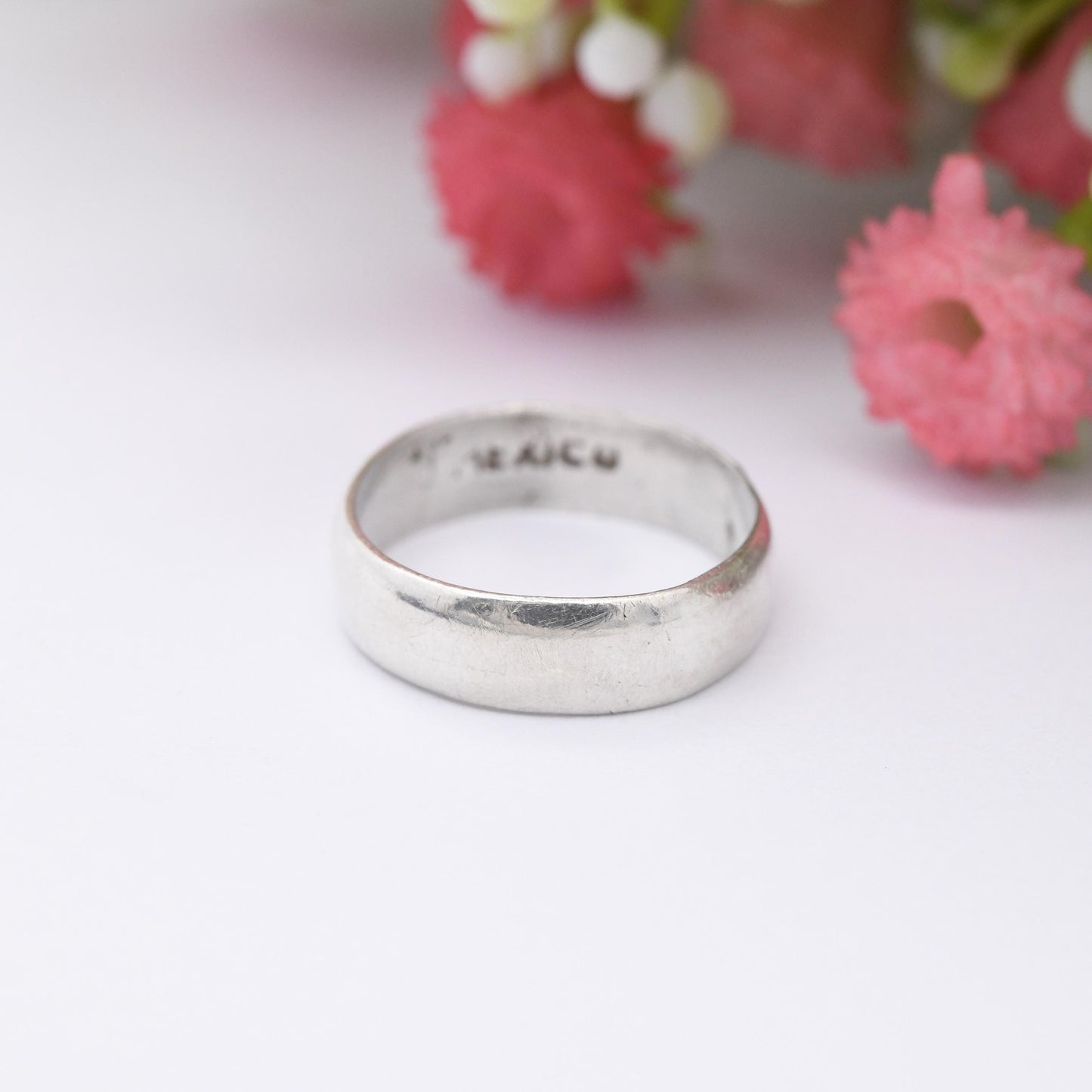 Vintage Mexican Sterling Silver Small Band Ring- Minimalist Stacking Midi Ring Pinkie Ring | Made in Mexico| UK Size - F 1/2 | US Size - 3