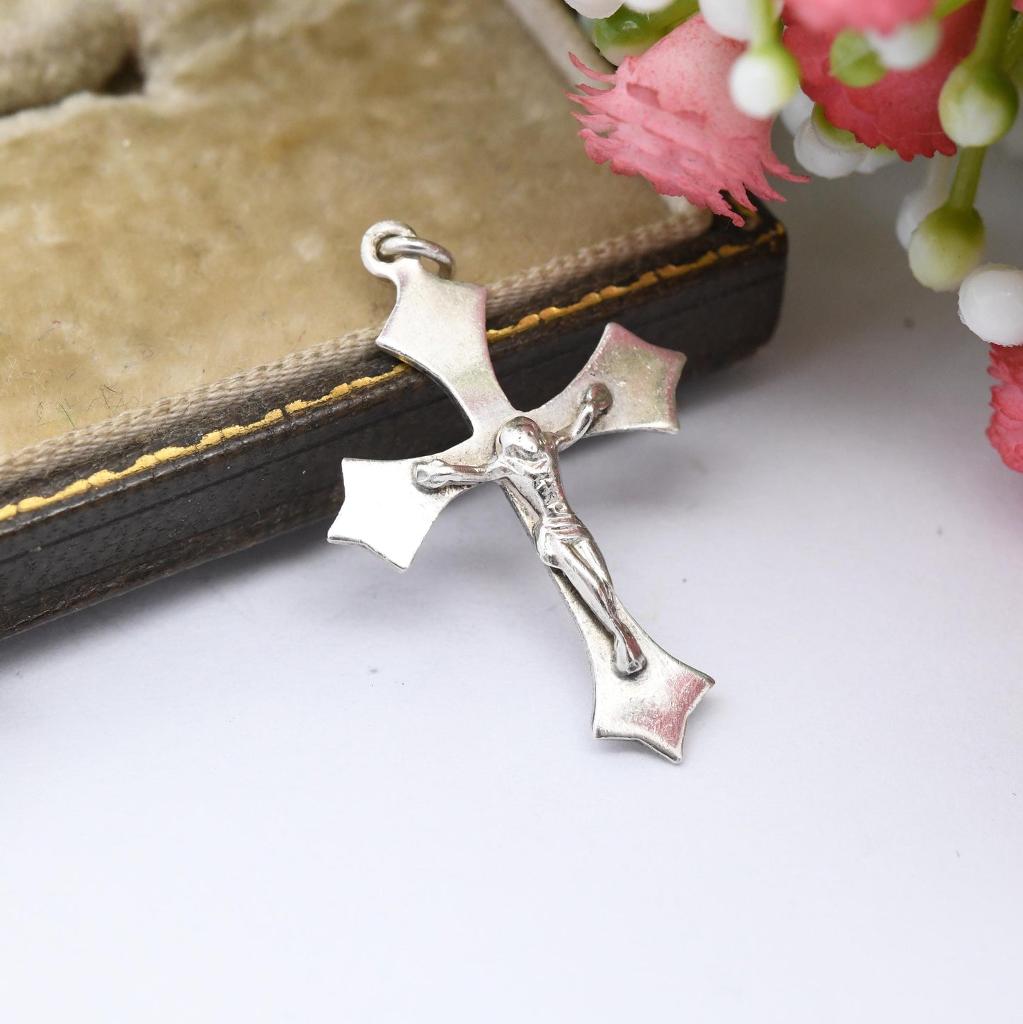 Vintage Sterling Silver Christ on the Cross Pendant - Flared Edges Stylised Cross Antique Style