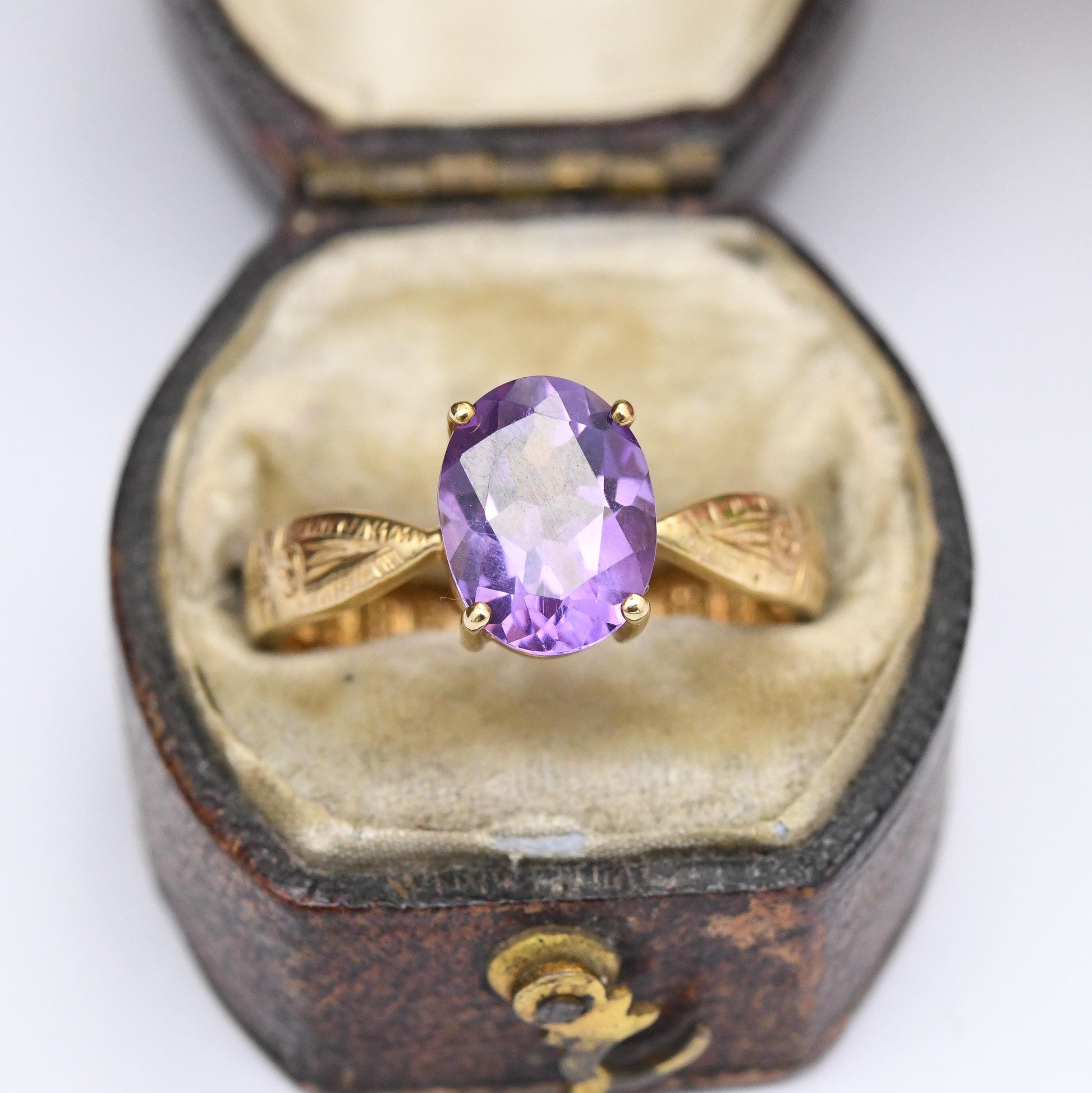 Vintage 9ct Gold Amethyst Sentimental Ring A Nul Autre To No One Else - Large Purple Stone Solitaire | UK Size - O 1/2 | US Size - 7 1/2