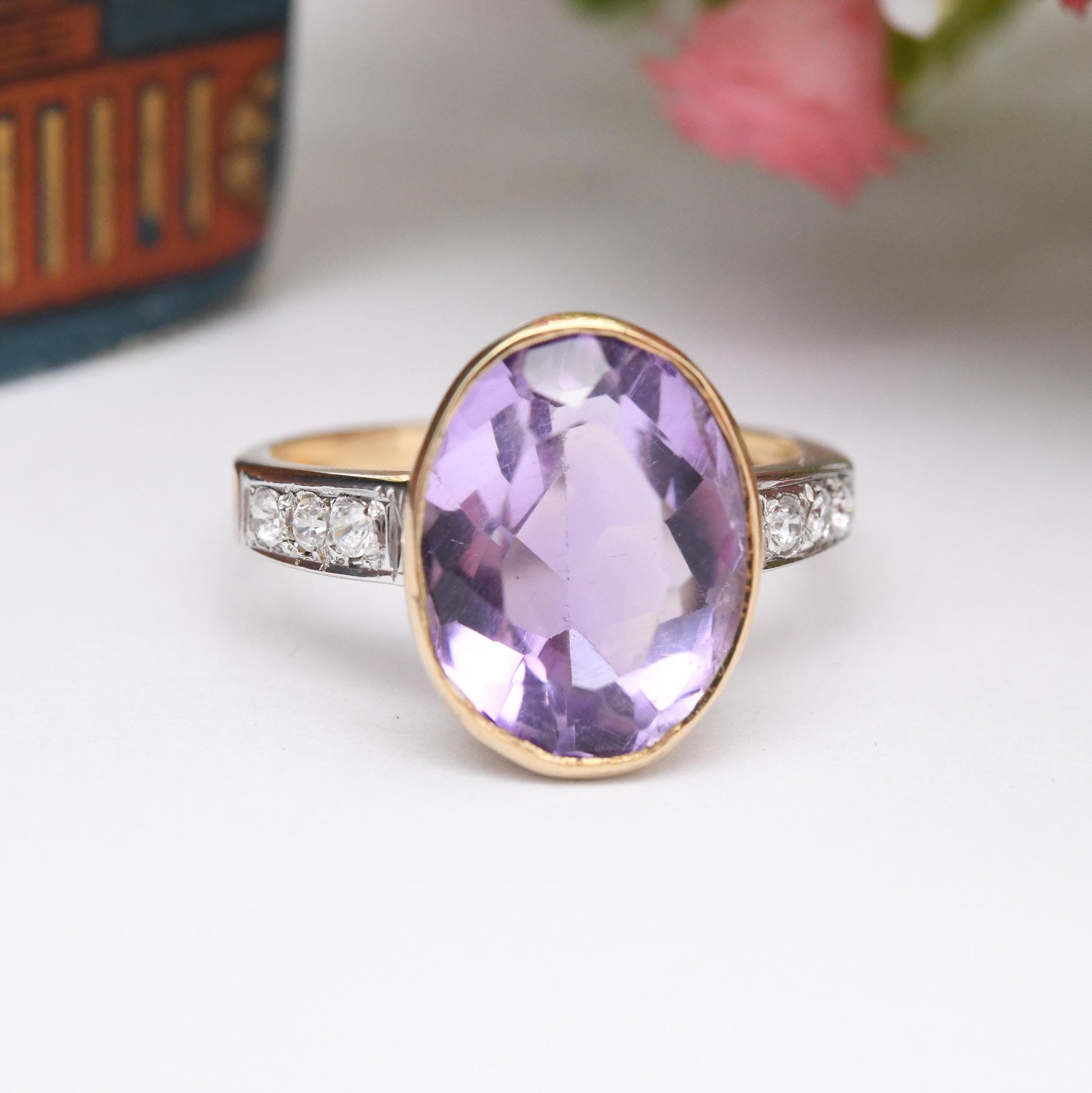 Vintage 9ct Gold Amethyst Ring 1996 with Clear Side Stones - Oval Large Purple Solitaire Stone Cocktail Ring | UK Size - P | US Size - 7 3/4