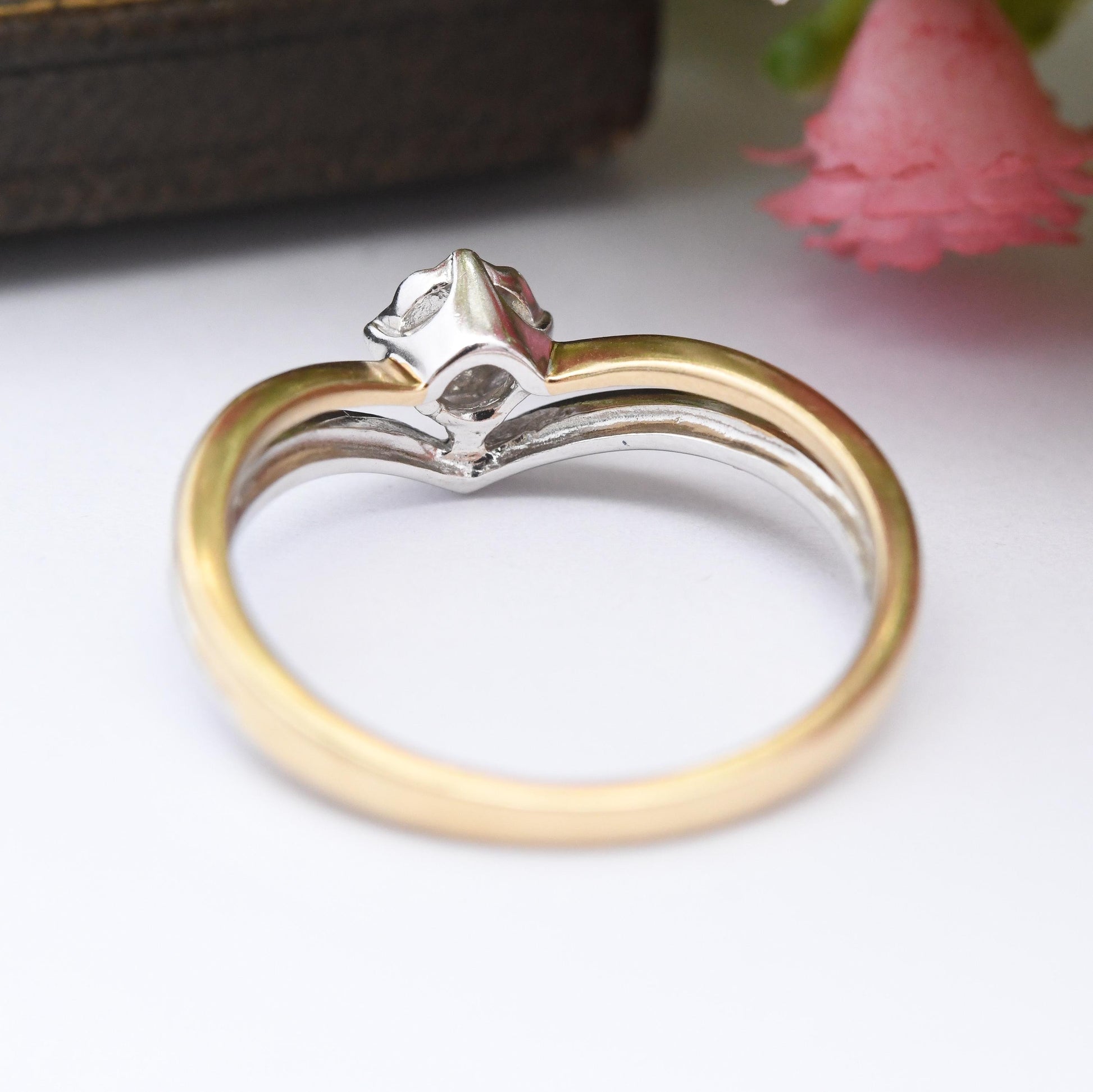 Vintage 9ct Gold Diamond Wishbone Ring Solitaire Stone - Two Tone White Gold Yellow Gold V Shaped Engagement | UK Size - M | US Size - 6 1/4