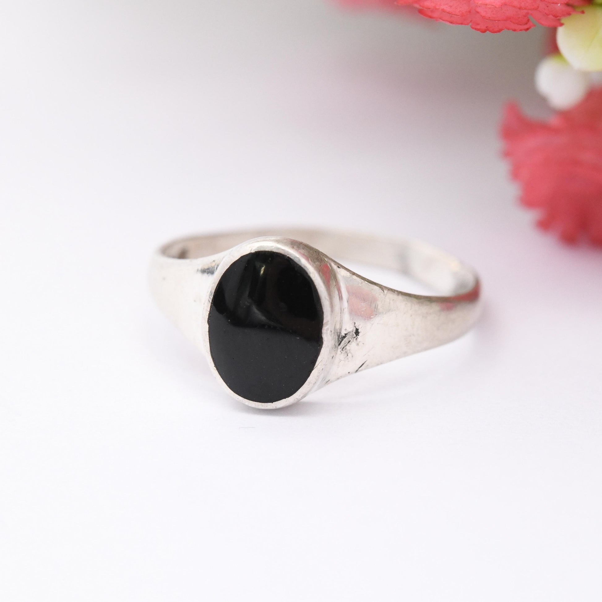 Vintage Sterling Silver Onyx Signet Ring - Oval Black Stone Ring | Small Size Unisex Pinkie Ring | UK Size - L | US Size - 5 3/4