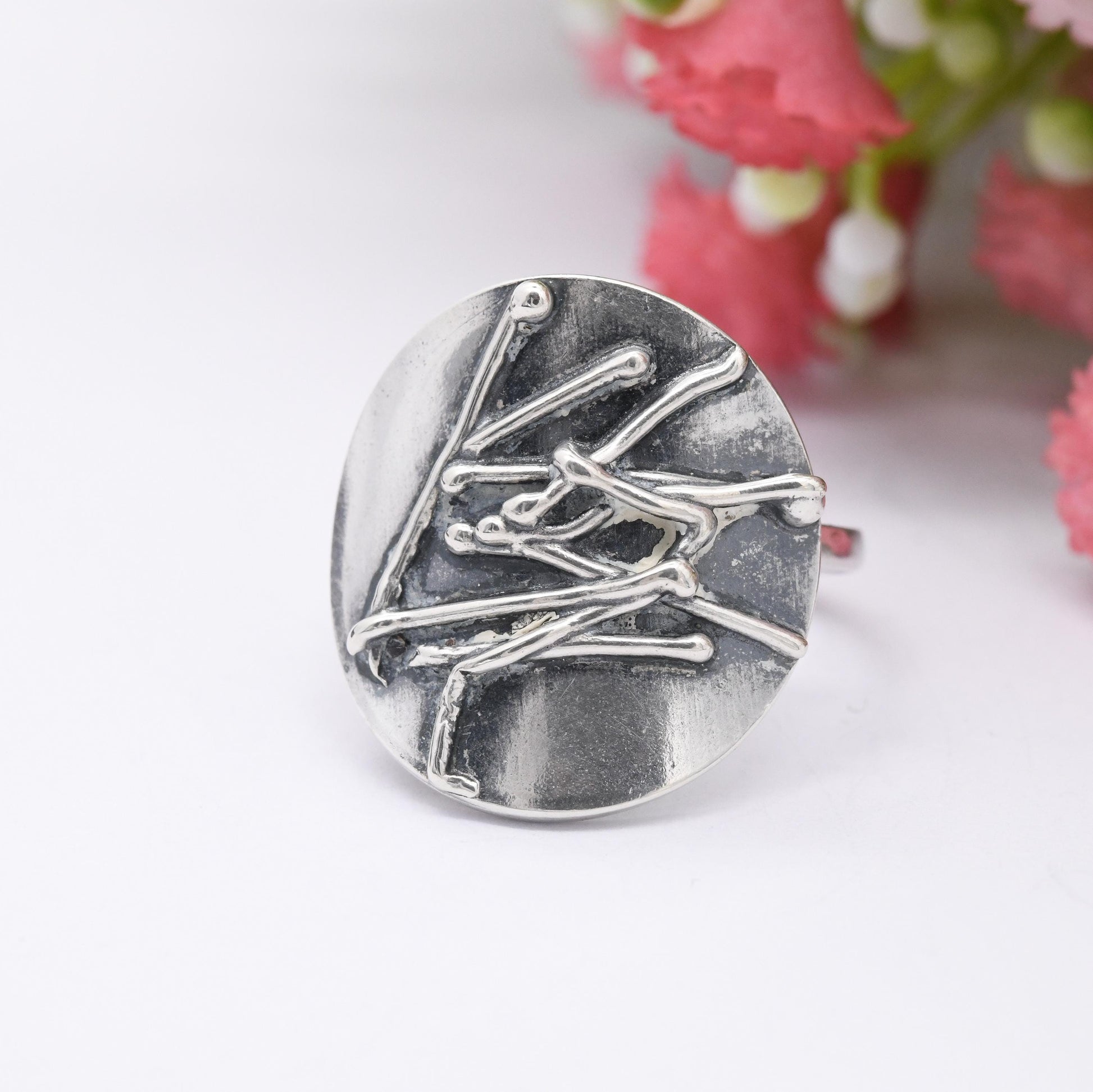 Vintage Sterling Silver Abstract Design Ring - Studio Style Modernist Silver Jewellery Artistic Gift | UK Size - P 1/2 | US Size - 7 3/4