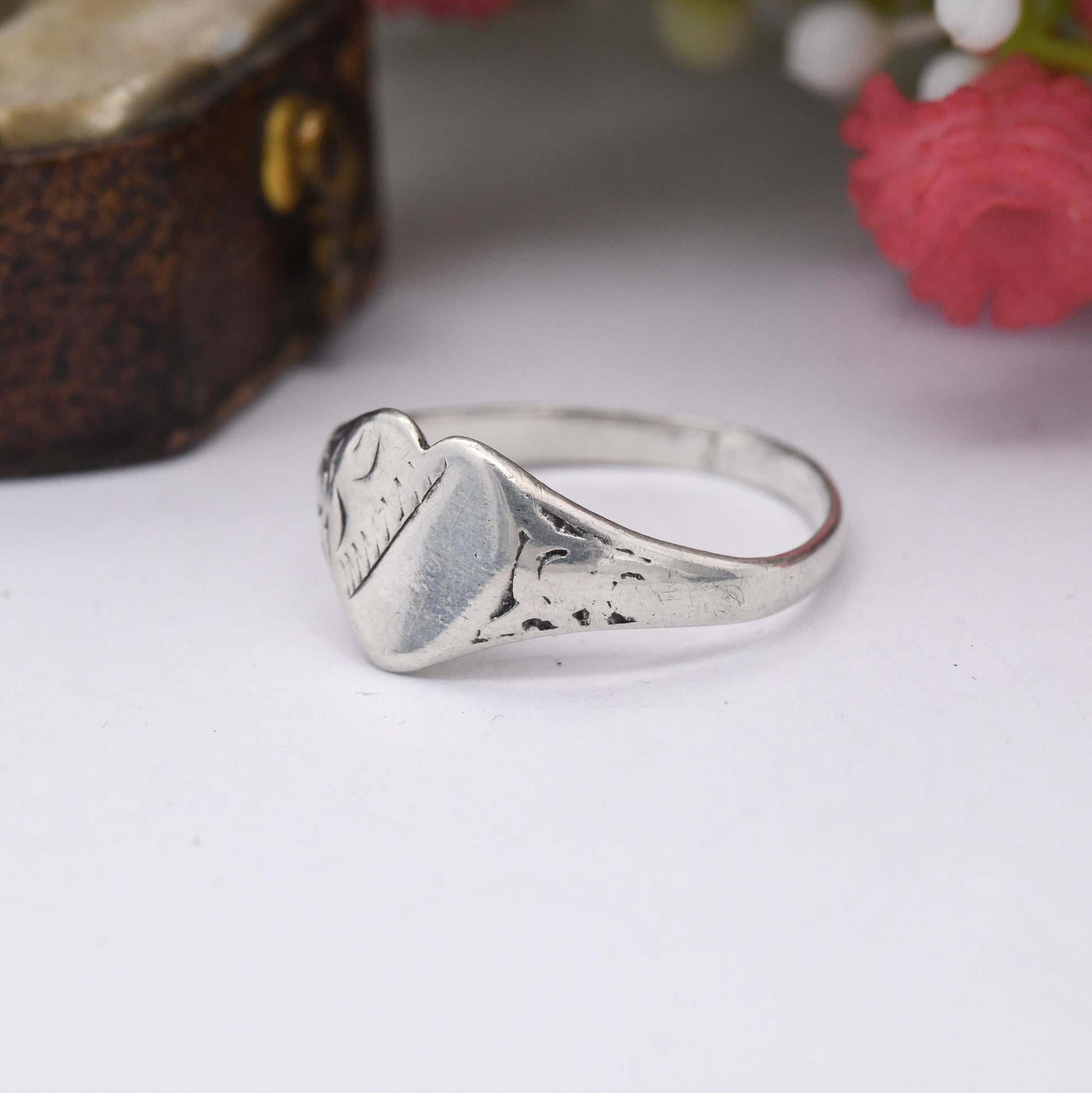 Vintage Sterling Silver Heart Signet Ring - Little Engraved Silver Love Heart Jewellery Everyday Pinkie Ring | UK Size - K | US Size - 5 1/4