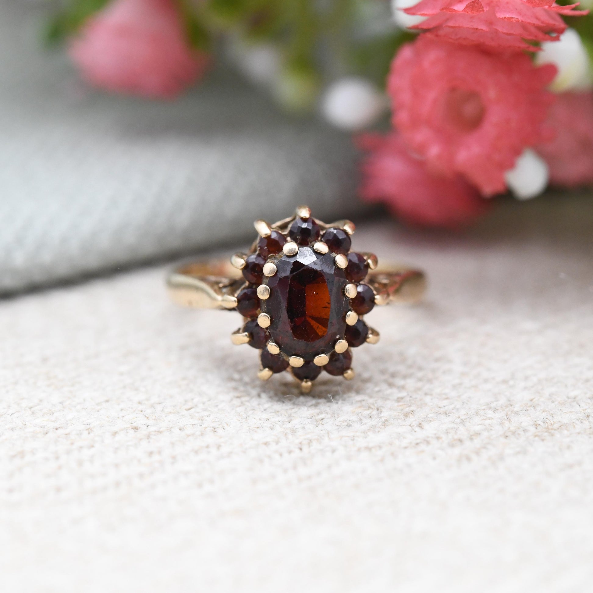 Vintage 9ct Gold Garnet Flower Ring 1974 - Mid-Century Red Gemstone Floral Halo | UK Size - K | US Size - 5 1/4