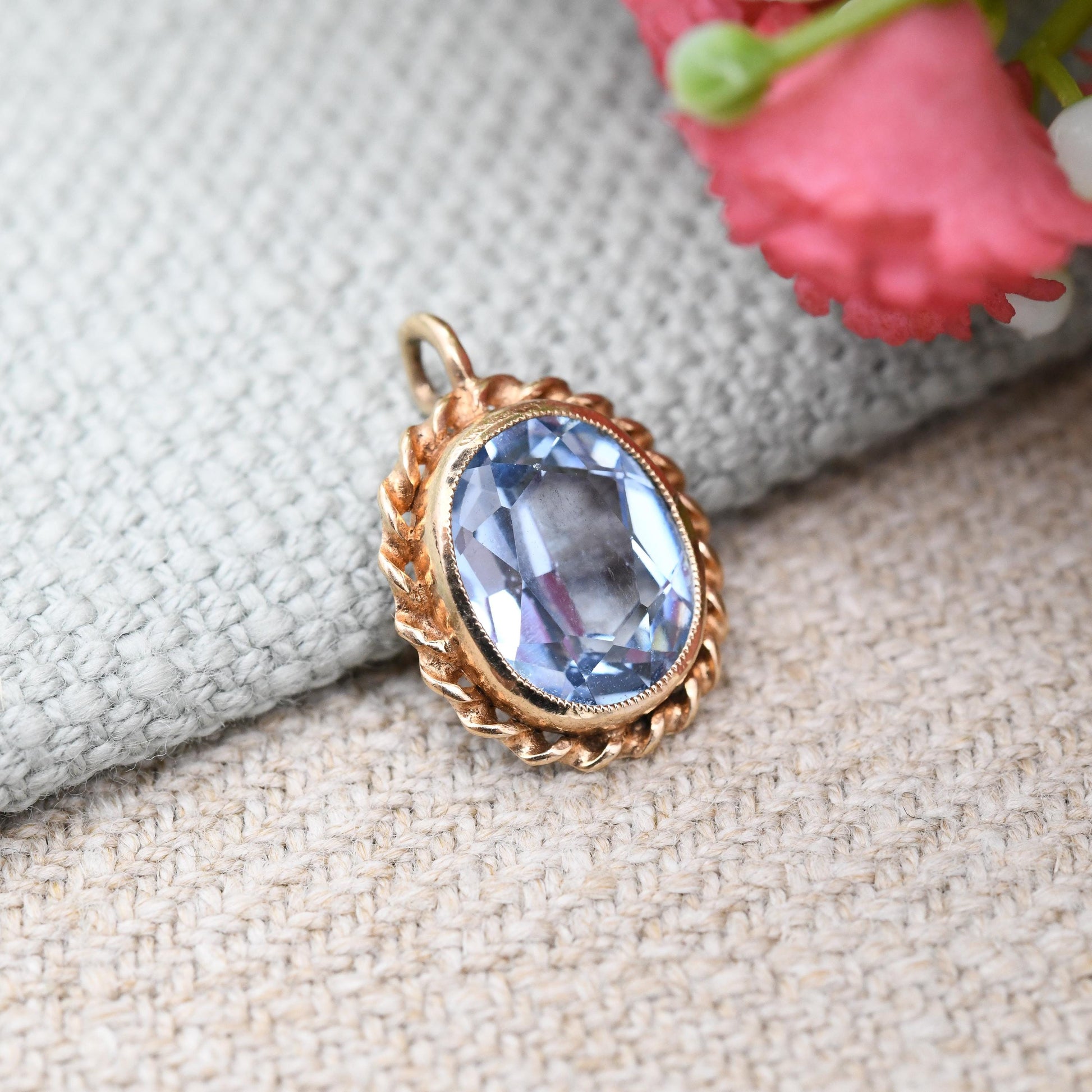 Vintage 9ct Gold Gemstone Pendant - Mid-Century Rope Twist Bezel | Baby Blue Stone | Little Charm for Necklace Stack