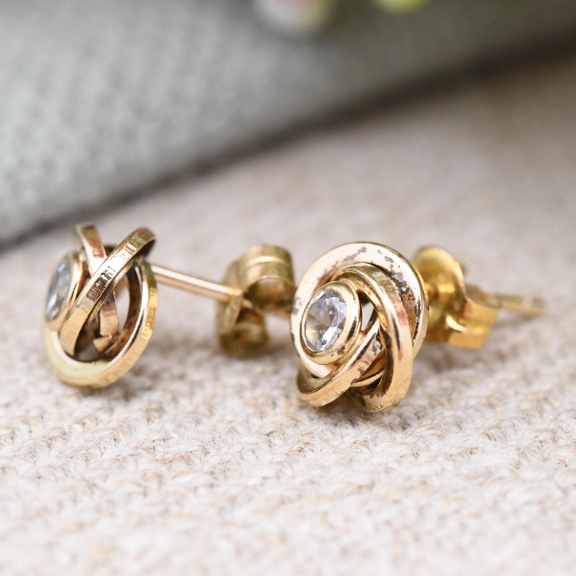 Vintage 9ct Gold CZ Twist Stud Earrings - Sparkly Clear Gemstone | Gold Birthday Gift | Butterfly Back | Everyday Stud Earrings