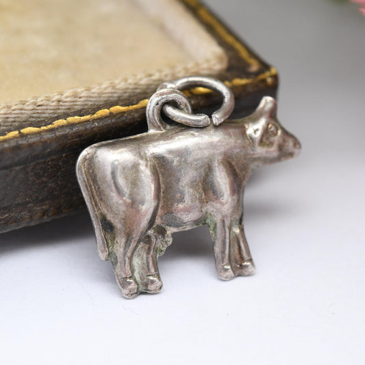 Vintage Sterling Silver Cow Charm Pendant - Puffed Animal Jewellery Gift for Nature Lover Farm Charm Bracelet Standing Farm Animal