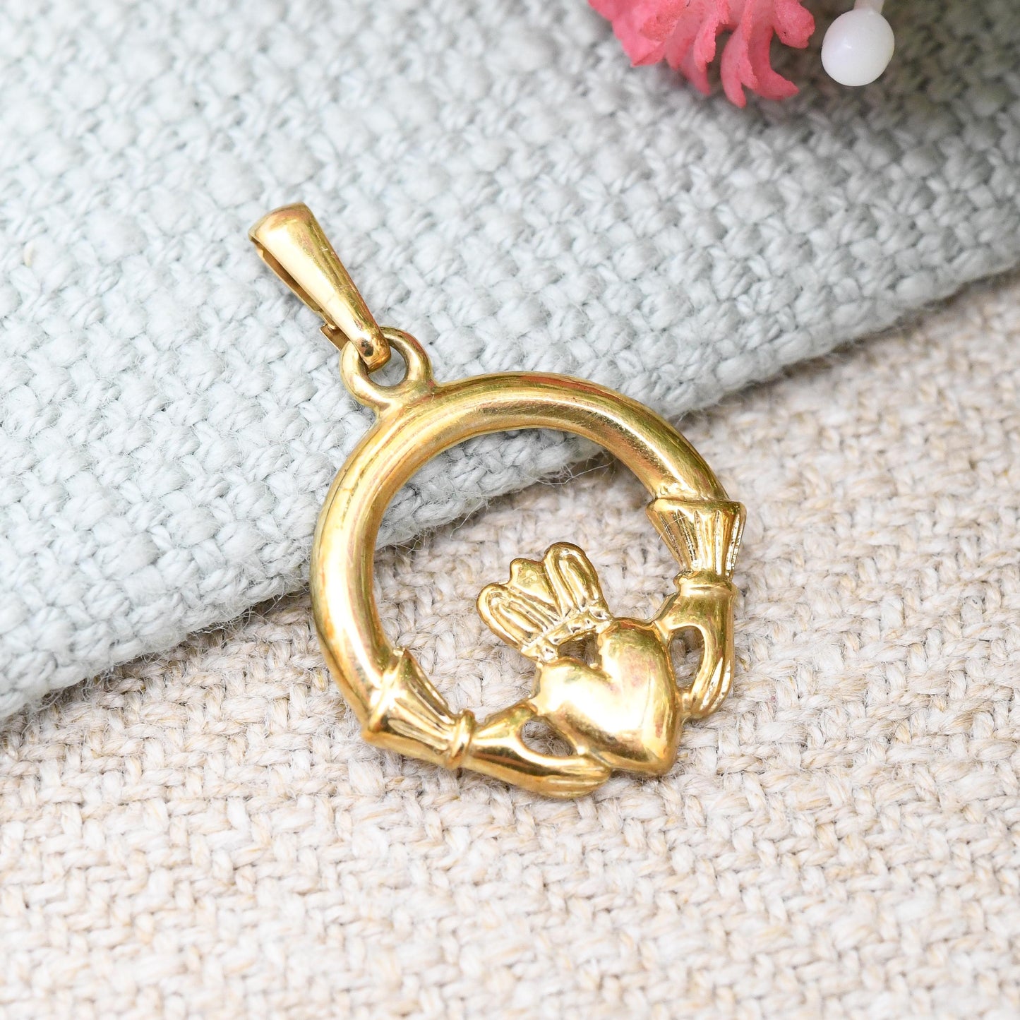 Vintage 9ct Gold Claddagh Pendant - Hands Holding Crowned Heart Irish Symbol Love Loyalty Gold Charm for Necklace Small Jewellery Gift