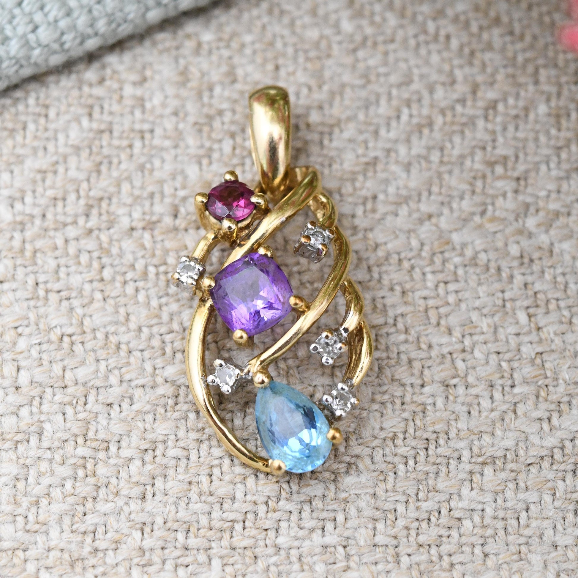 9ct Gold Mixed Gemstone Pendant 2000s - Pretty Gold Gift for Her | Multi-Stone Gold Jewellery Colourful Gems