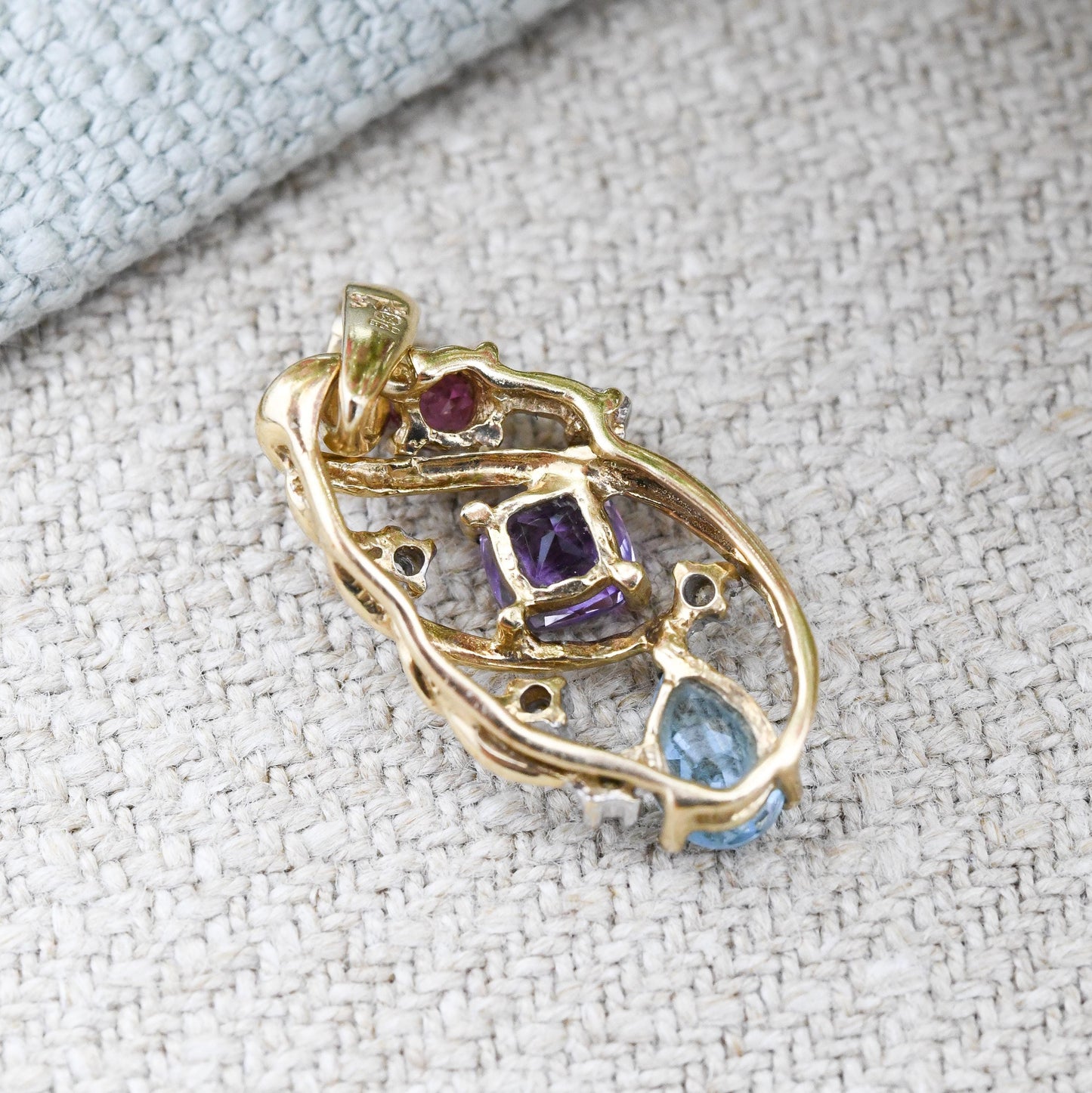 9ct Gold Mixed Gemstone Pendant 2000s - Pretty Gold Gift for Her | Multi-Stone Gold Jewellery Colourful Gems