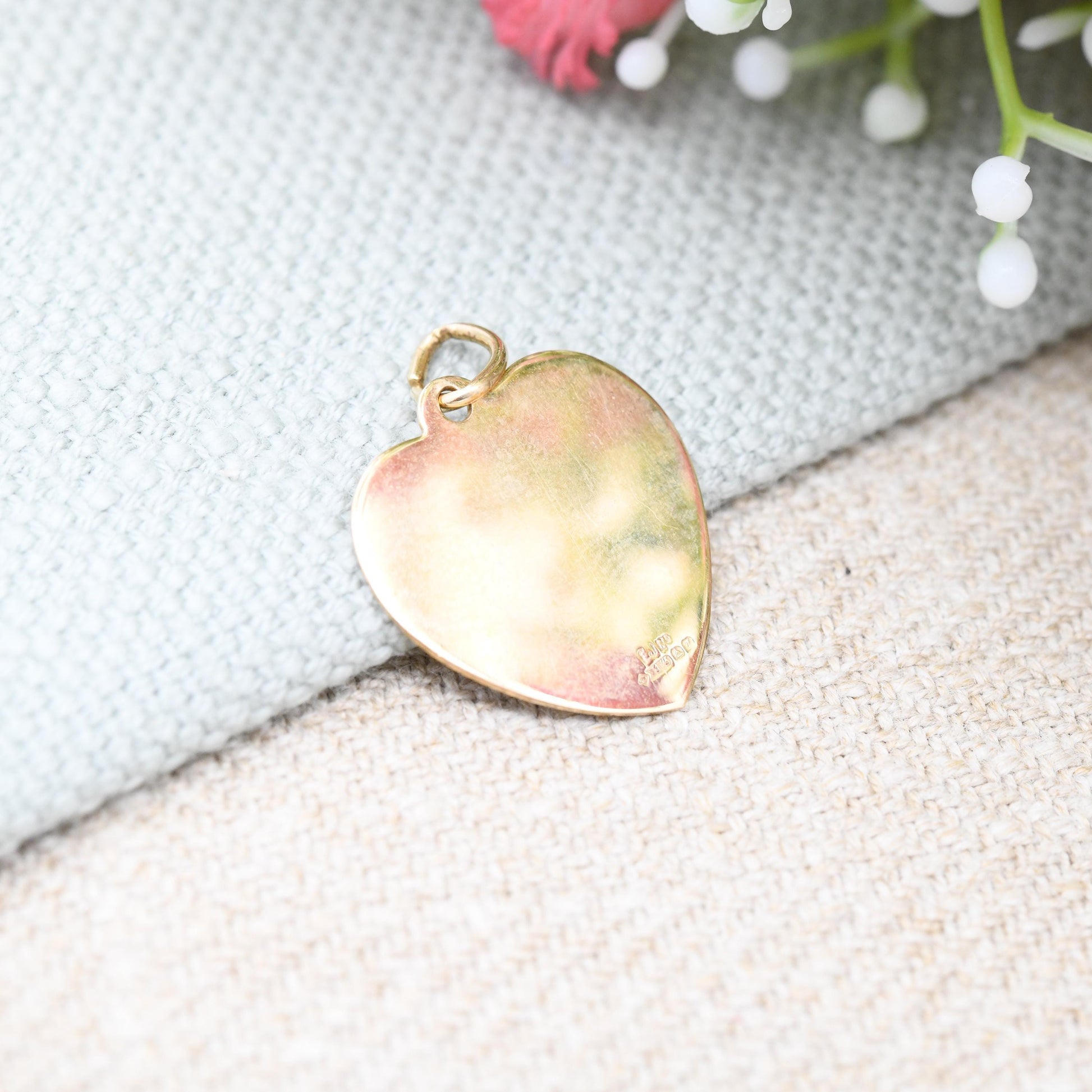 Vintage 9ct Gold Love Heart Pendant Charm - Plain Heart Necklace | Sentimental Valentine's Gift for Charm Necklace Stack