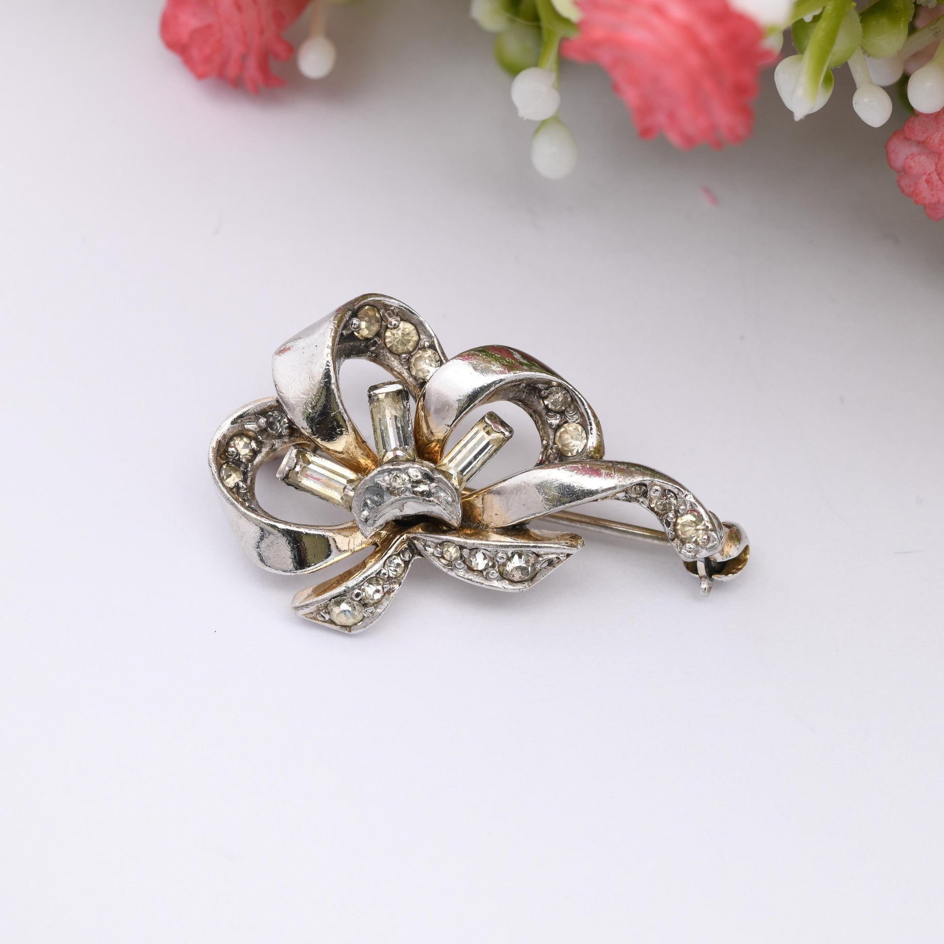 Vintage Rhinestone Paste Bow Brooch - Mid-Century Pretty Twisted Design | Made in England | Sweet Jewellery Gift for Her | Silver Tone