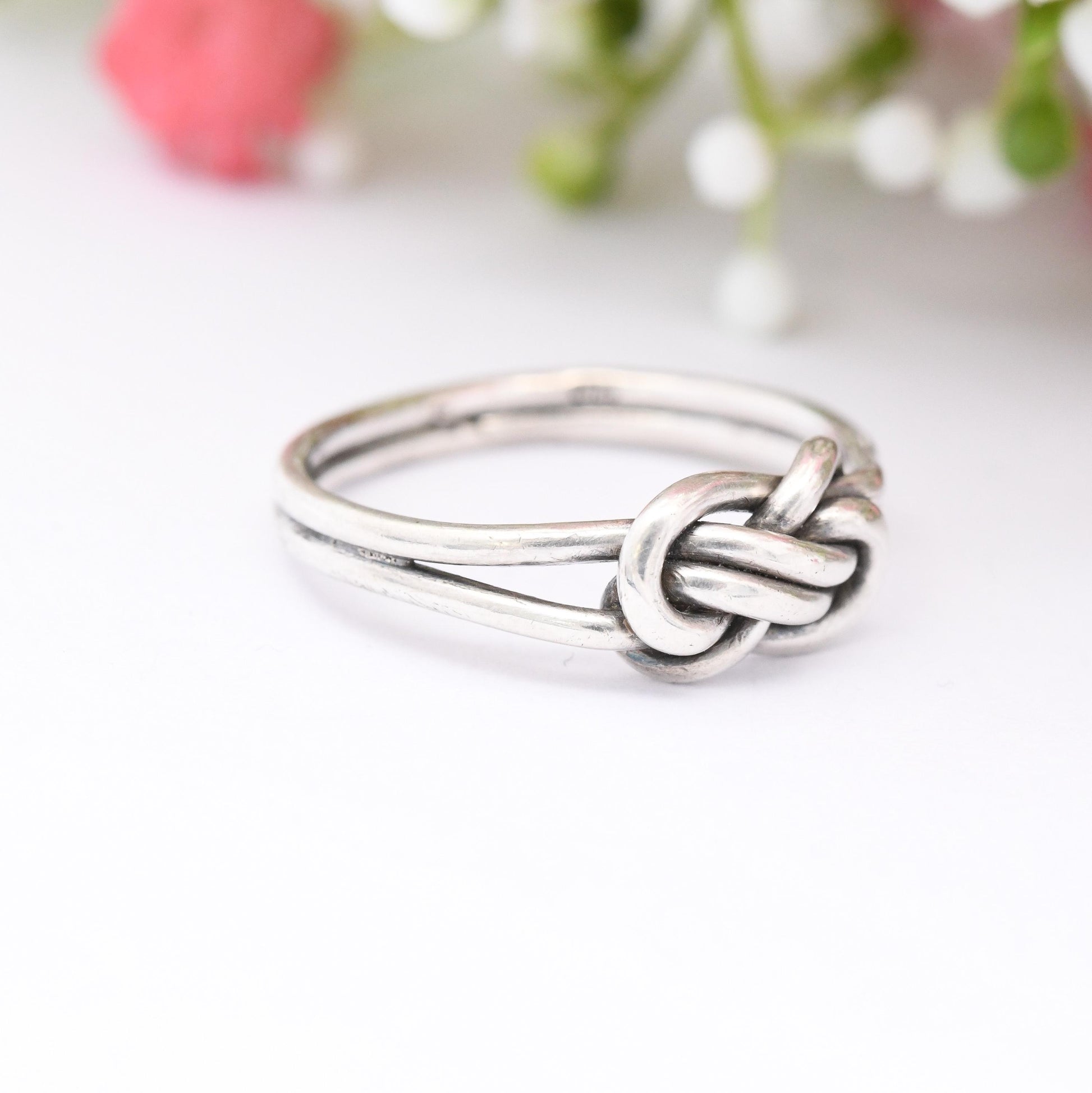 Vintage Sterling Silver Knot Ring- Minimalist Twisted Knot Ring | Puzzle Ring Style | UK Size - O 1/2 | US Size - 7 1/2