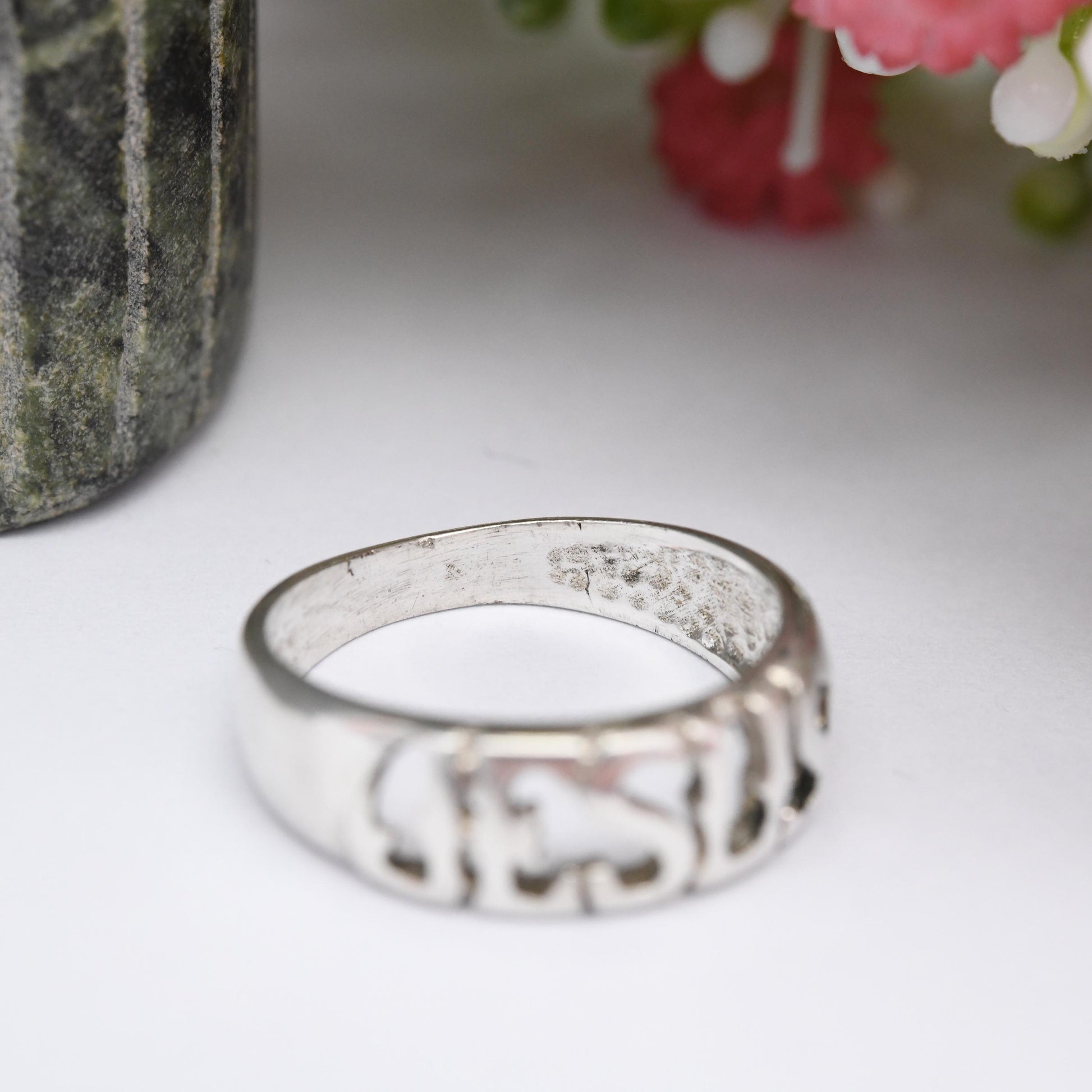 Vintage Sterling Silver Jesus Ring - Christian Unisex Gift Ring with Lettering | Religious Pinkie Ring | UK Size - M 1/2 | US Size - 6 1/4