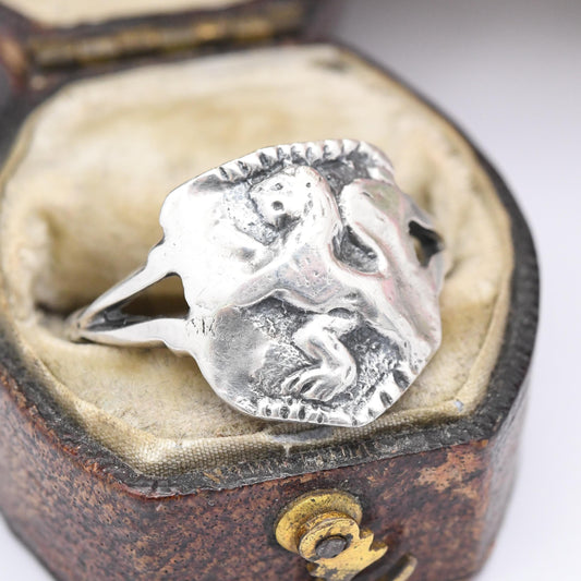 Vintage Sterling Silver Scottish Shield Signet Ring with Lion Rampant Flag - Mid-Century Patriotic Jewellery | UK Size - N | US Size - 6 3/4