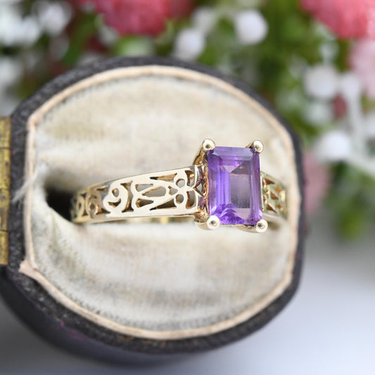 Vintage 9ct Gold Amethyst Ring with Openwork Scrolling Shoulders - Large Purple Solitaire Stone | UK Size - P 1/2 | US Size - 8