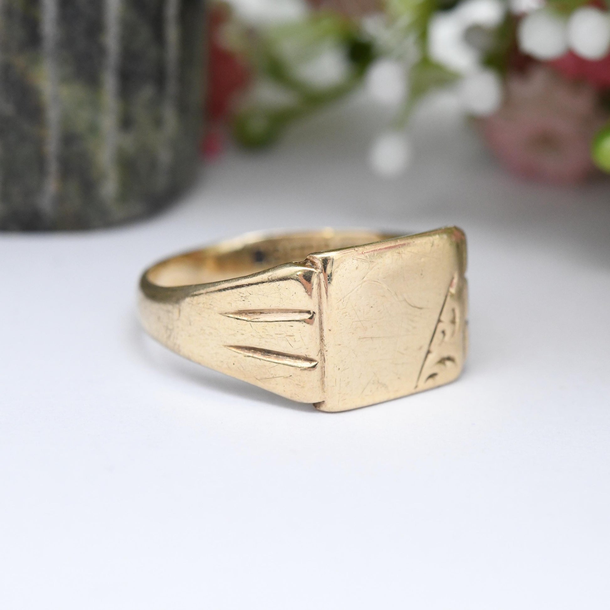 Vintage 9ct Gold Signet Ring 1967 CPS Jewellery - Unisex Everyday Solid Gold Ring | Gift for Him | UK Size - S | US Size - 9