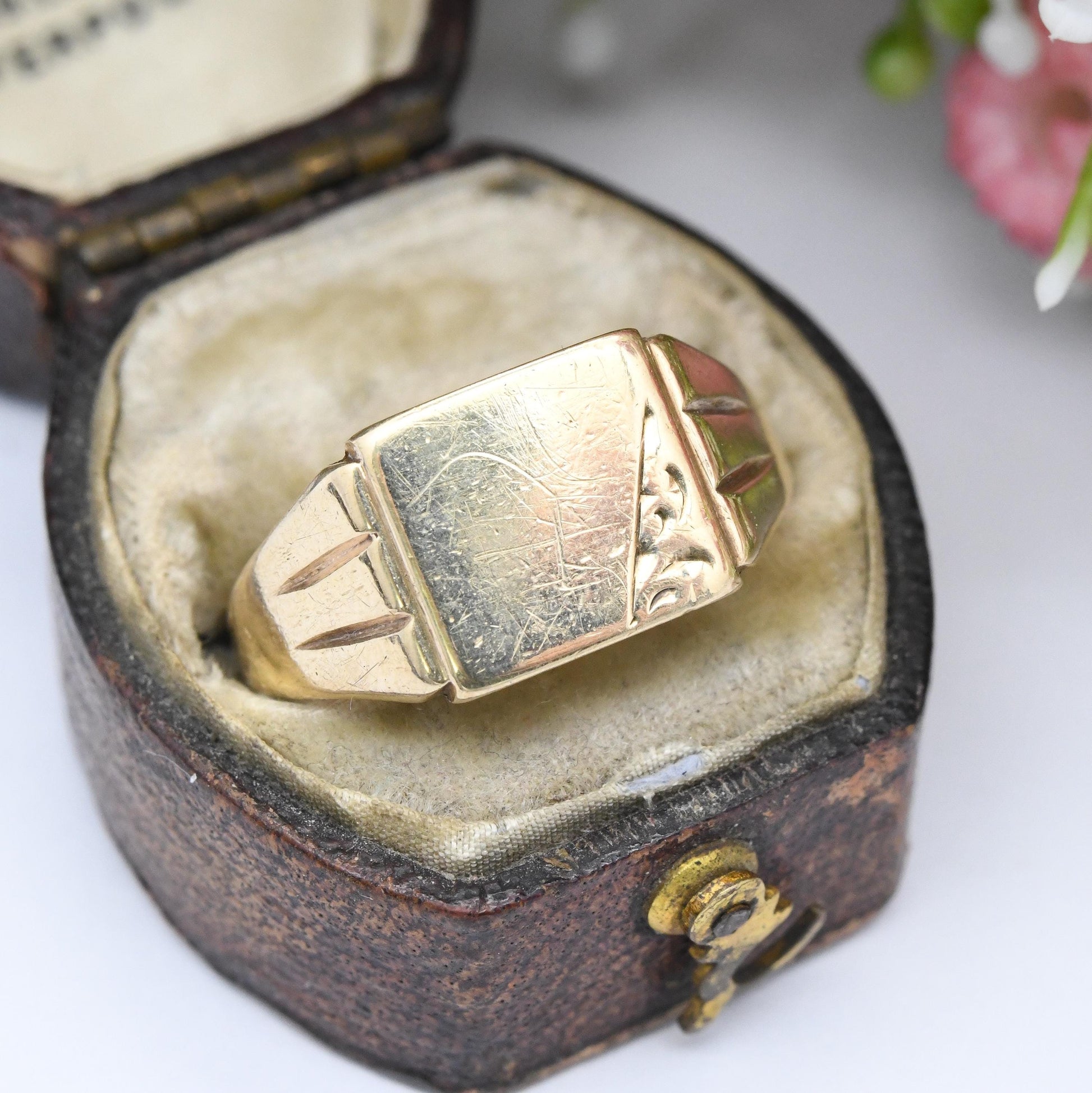 Vintage 9ct Gold Signet Ring 1967 CPS Jewellery - Unisex Everyday Solid Gold Ring | Gift for Him | UK Size - S | US Size - 9