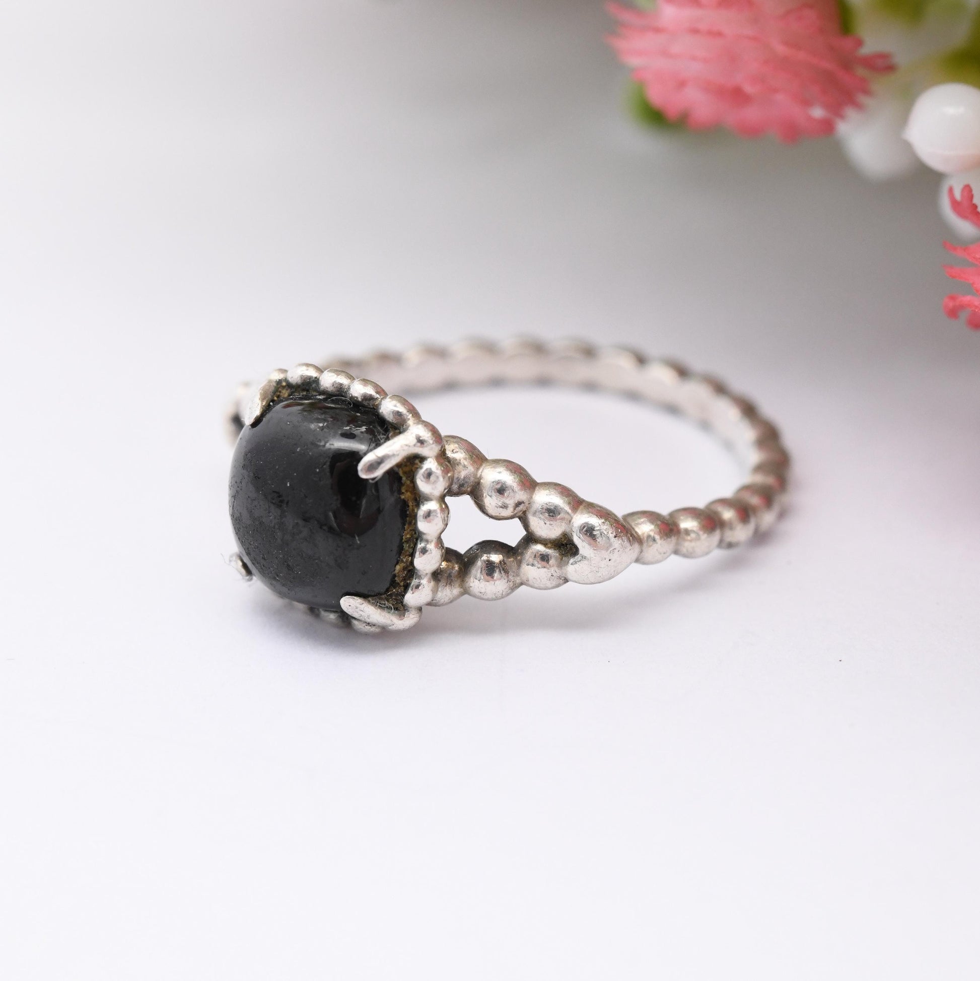 Pandora Sterling Silver Onyx Solitaire Ring - Contemporary Modern Black Stone Ring | Pretty Gift for Her | UK Size - Q | US Size - 8