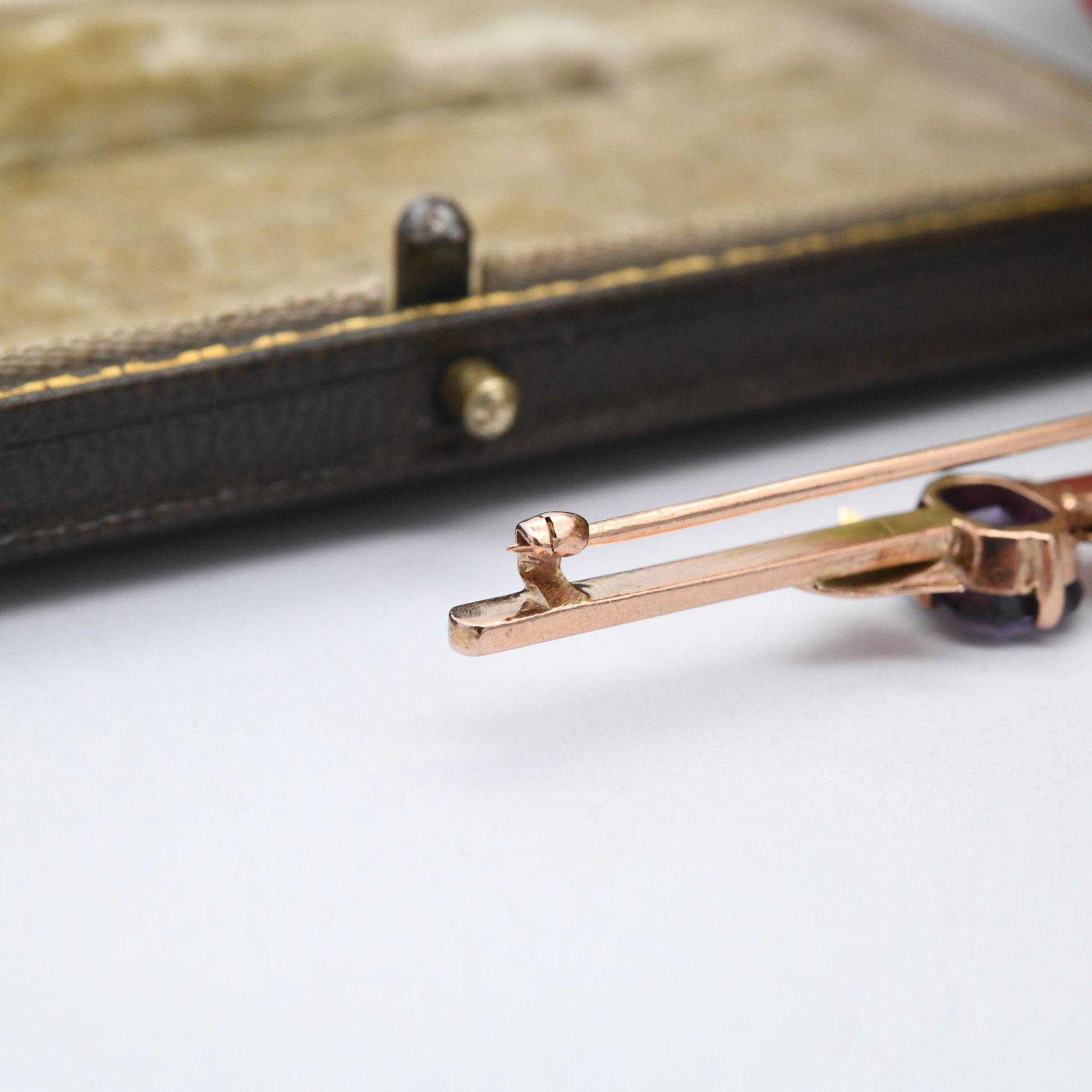 Vintage 9ct Gold Thistle Gemstone Bar Brooch - True Vintage Scottish Flower Design Solitaire Faceted Purple Gemstone Pretty Gift for Her
