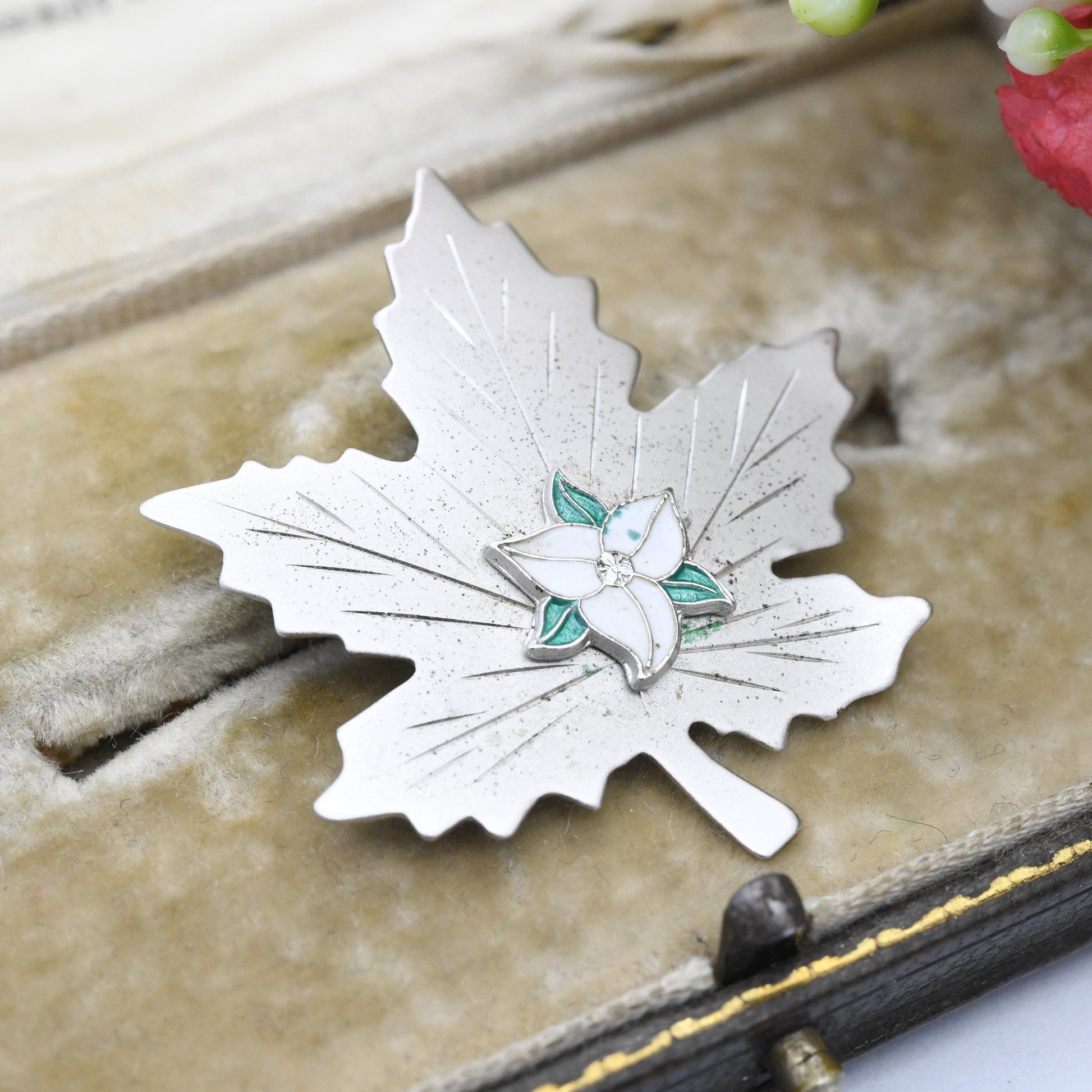 Vintage Bond Boyd Sterling Silver Canada Maple Leaf Brooch with White Enamel Trillium Flower - Silver Canadian Souvenir