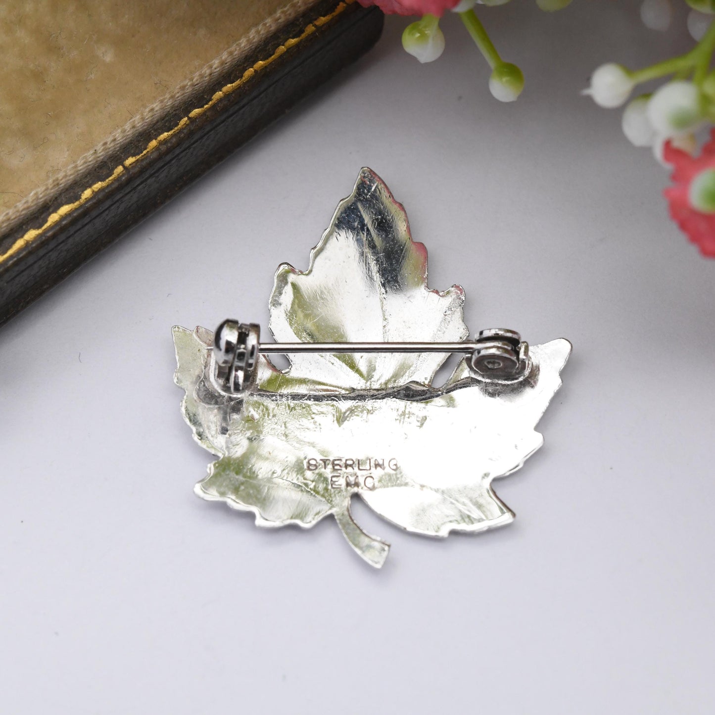 Vintage Sterling Silver Niagara Falls Canada Maple Leaf Brooch - Silver Canadian Souvenir Gift EMC