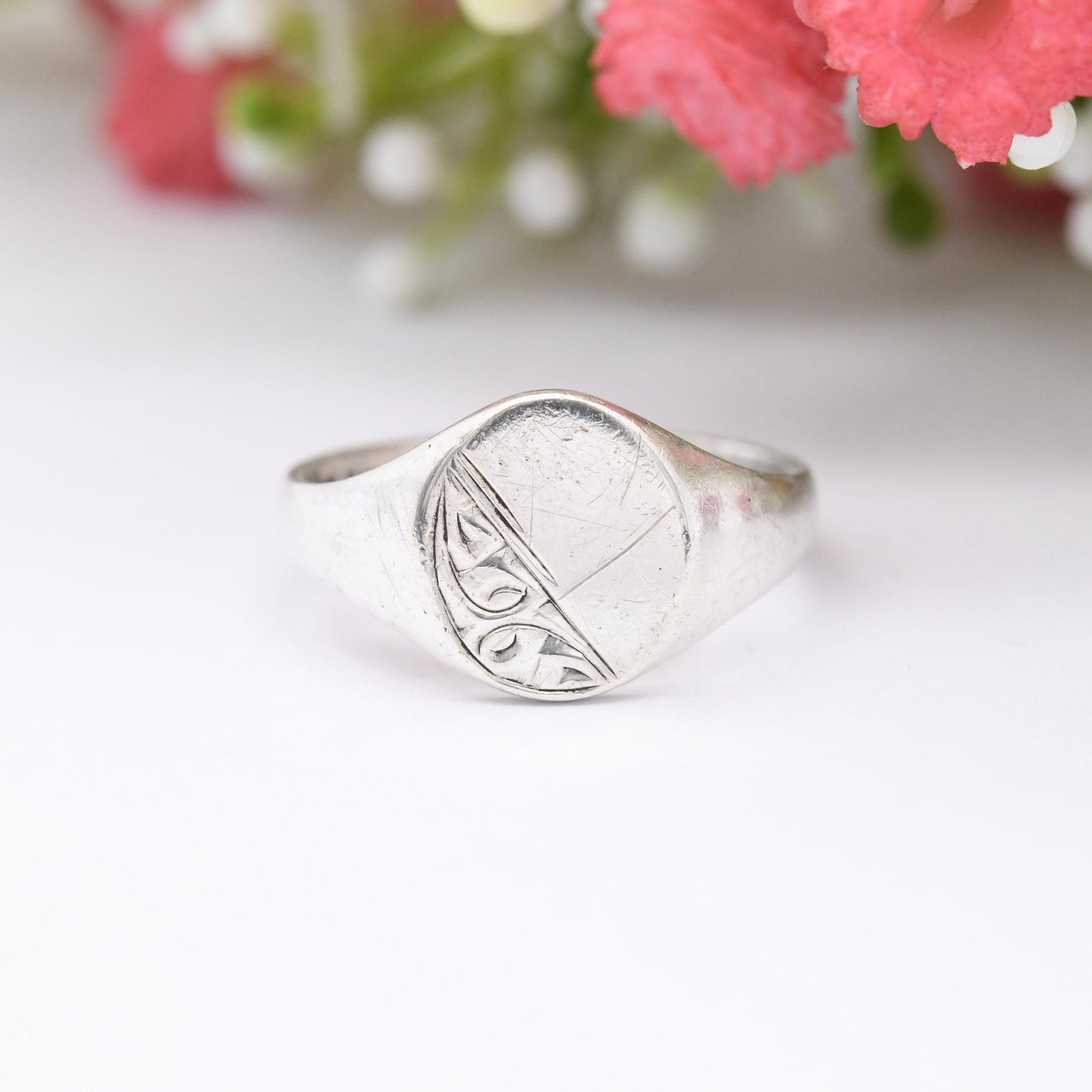 Vintage Sterling Silver Signet Ring 1986 - Scrolling Pattern | Mid-Century Unisex Ring | Blank for Engraving | UK Size - O | US Size - 7