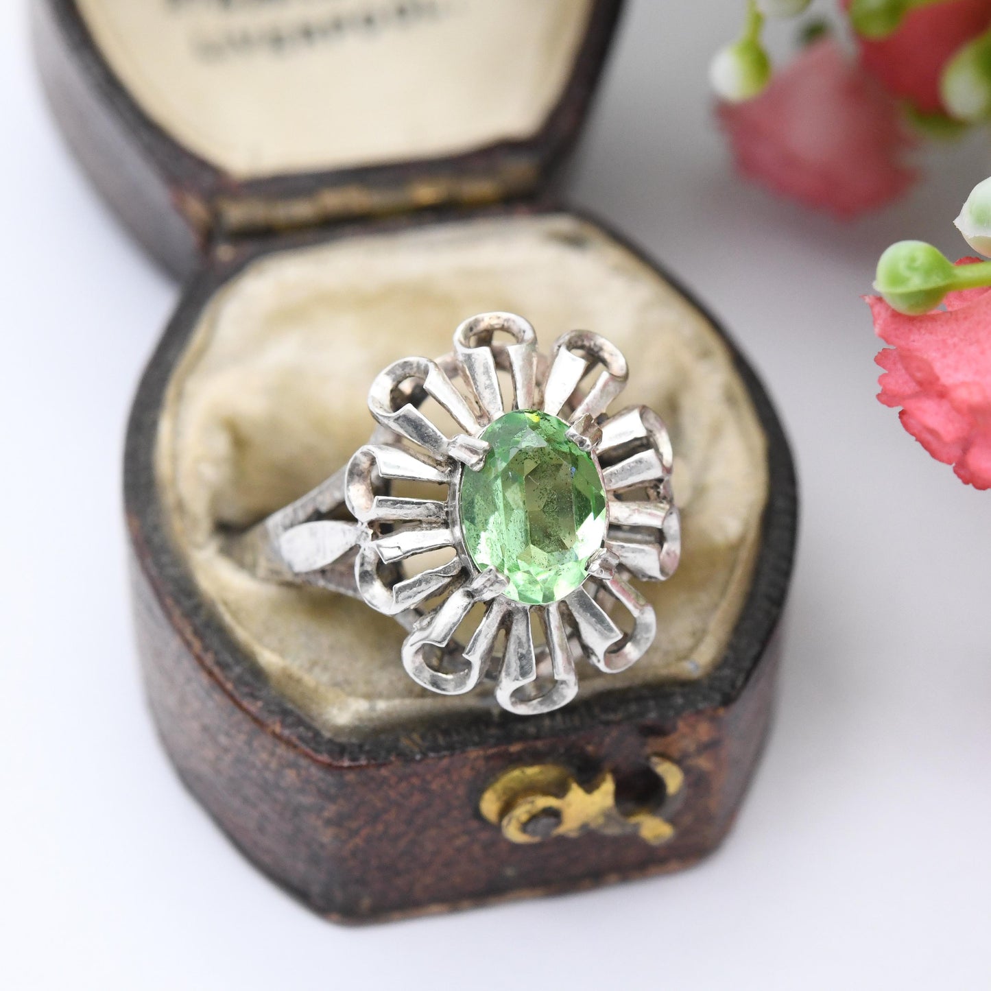 Vintage Mid-Century Sterling Silver Flower Ring 1977 Toye Kenning Spencer TK&S - Green Stone Cocktail Ring | UK Size - O | US Size - 7 1/4