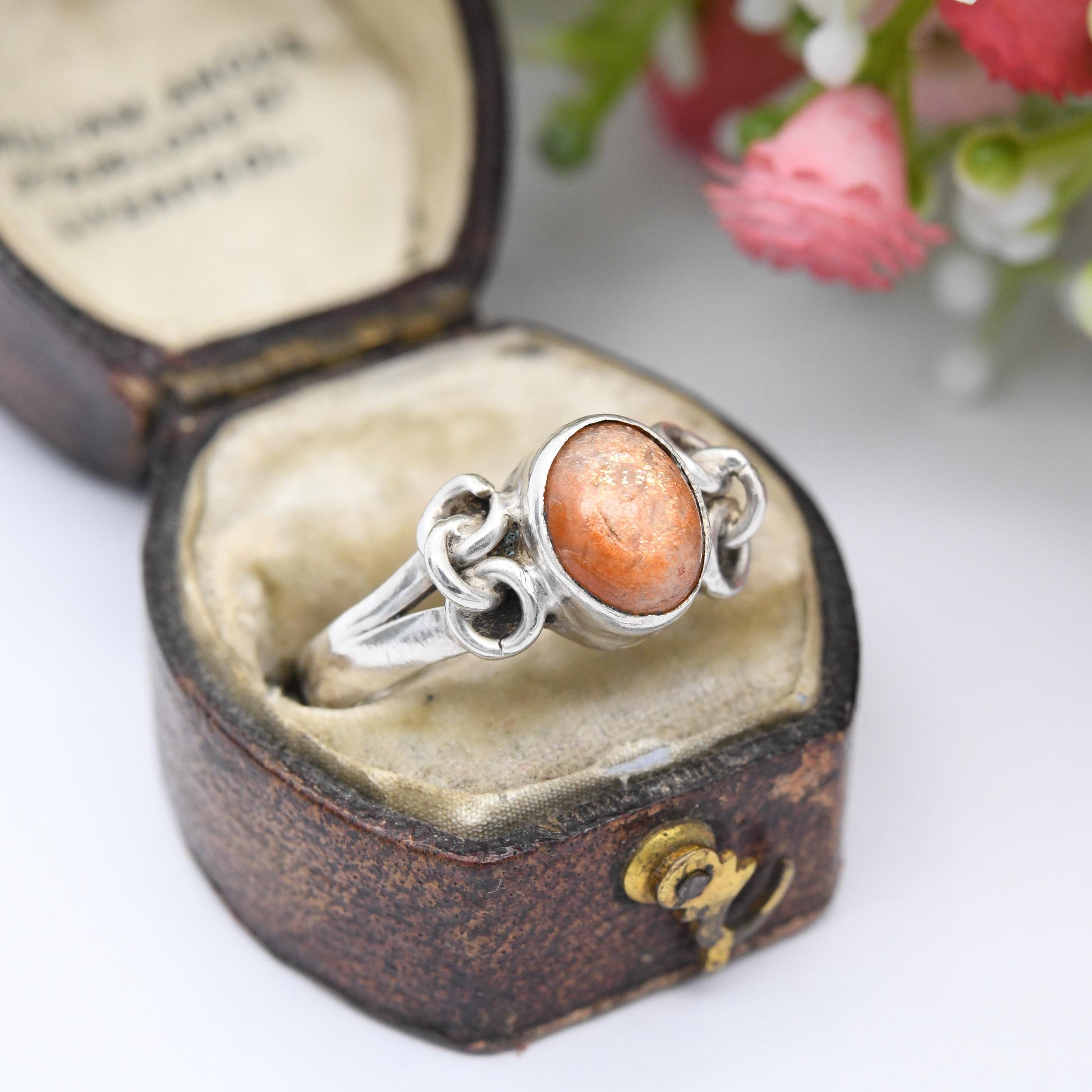 Vintage Sterling Silver Chain Link Ring with Orange Stone - Unusual Gemstone Cabochon | UK Size - P 1/2 | US Size - 8