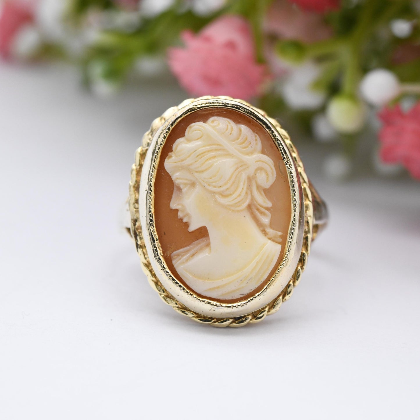 Vintage Gold Plated Sterling Silver Cameo Ring - Rope Twist Bezel Pretty Classical Woman's Face Profile | UK Size - Q 1/2 | US Size - 8 1/2