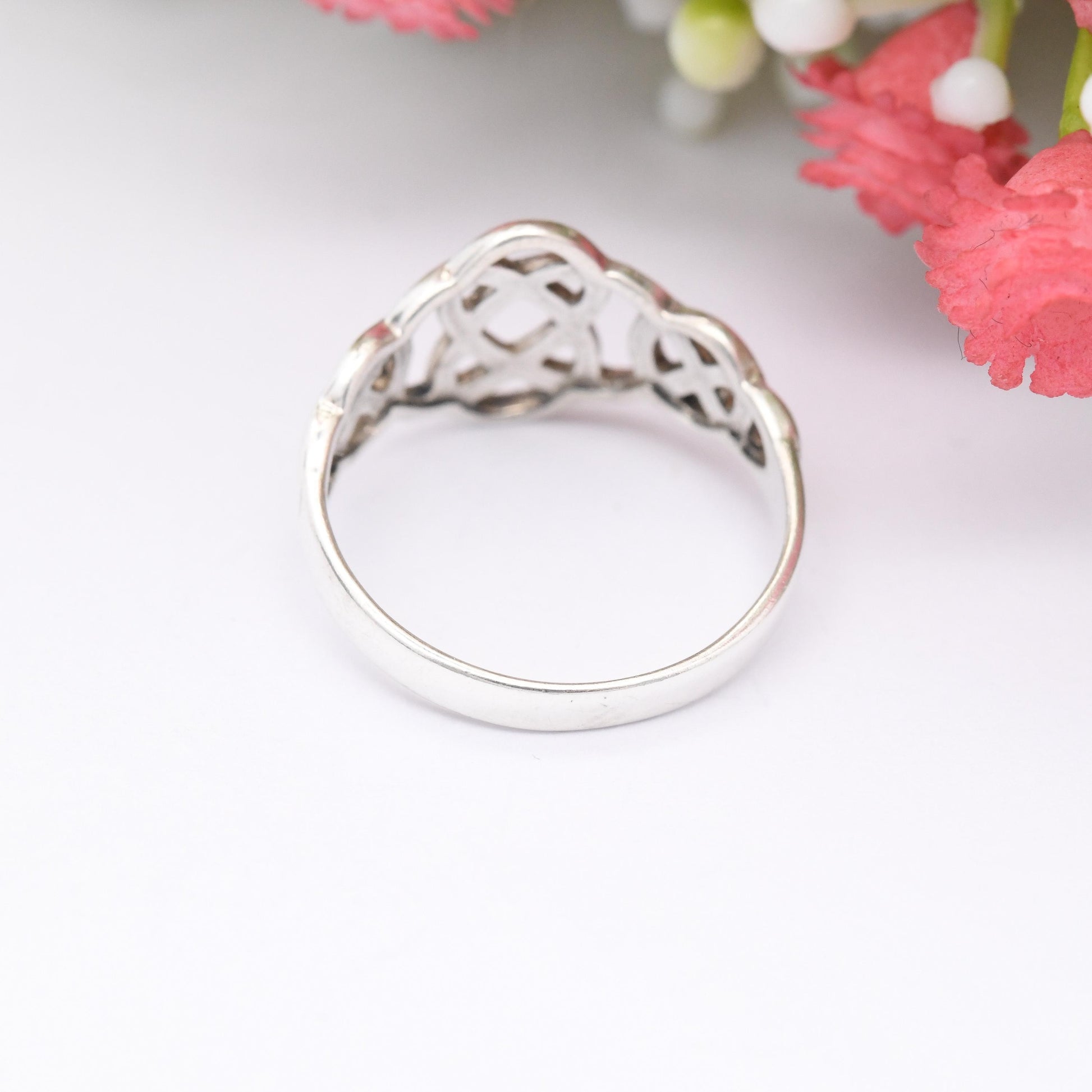 Vintage Sterling Silver Celtic Knot Ring by Kit Heath - 1990s Great British Designer | Unisex Twisted Design | UK Size - O | US Size - 7 1/4