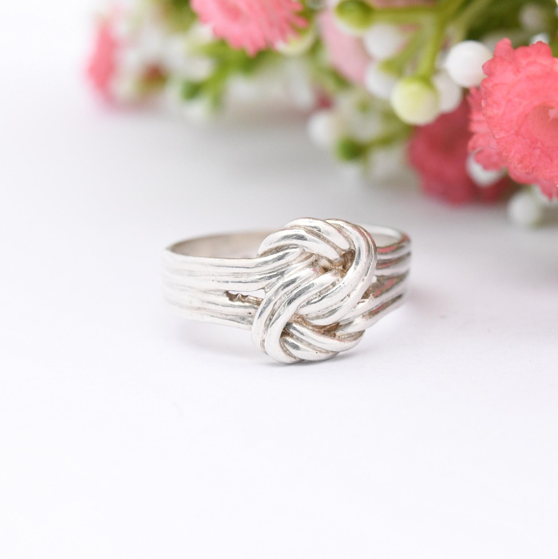 Vintage Sterling Silver Knot Ring - Minimalist Twisted Knot Ring | Unisex Design | UK Size - Q | US Size - 8 1/4